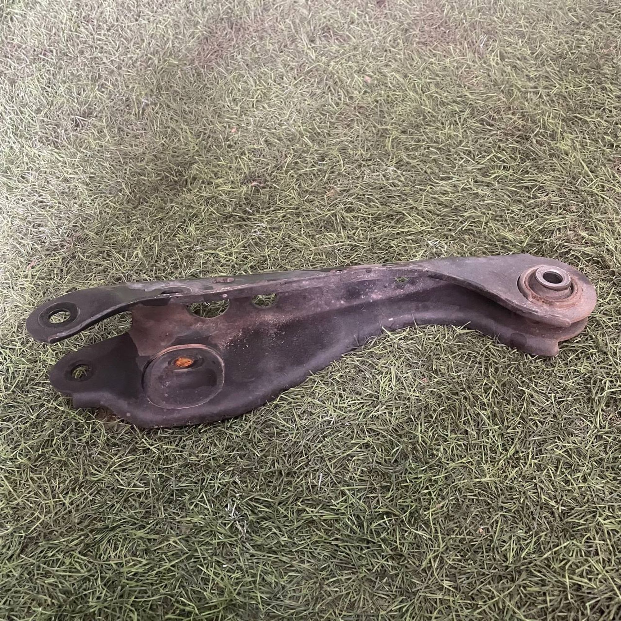 397 Рычаг задний левый нижний NISSAN TEANA J31 VQ23DE, 3000 рублей, Невинномысск