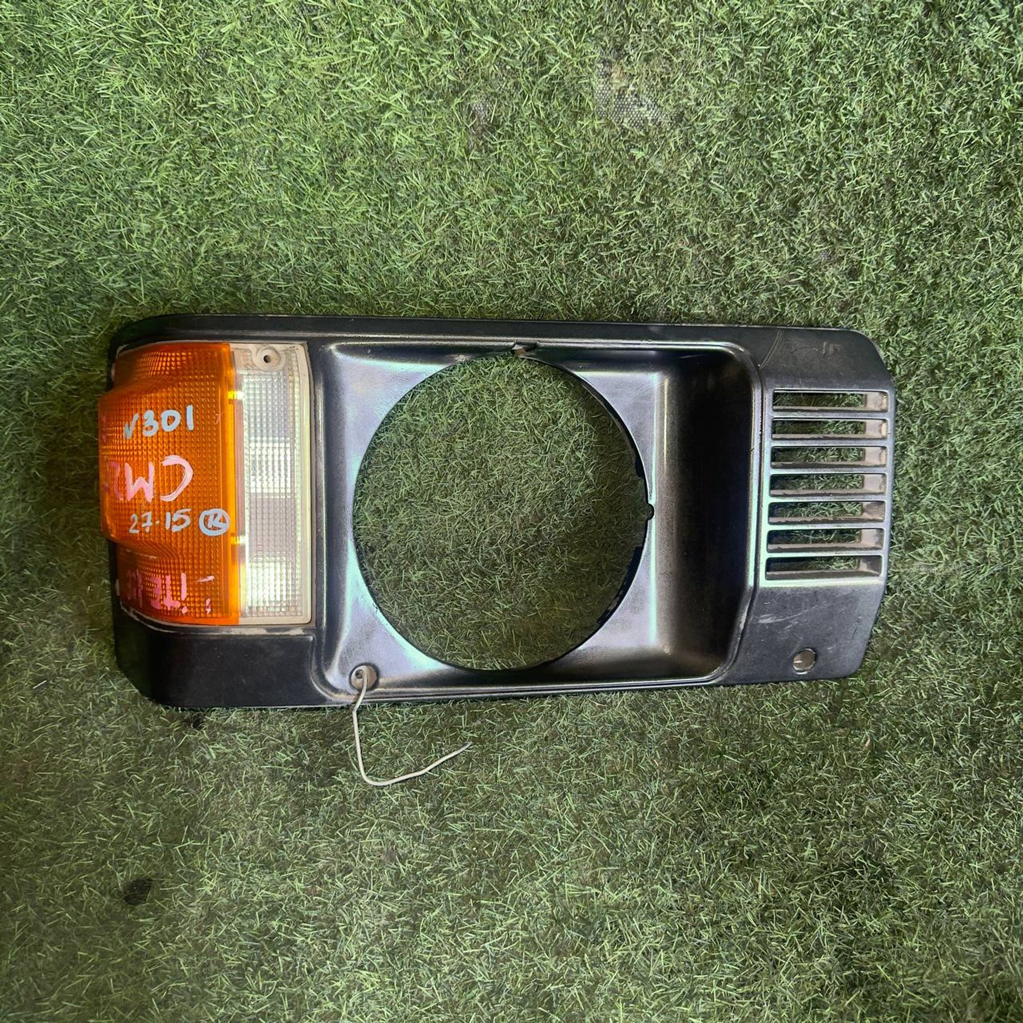 301 Фонарь габаритный левый TOYOTA LITEACE CM21, 5000 рублей, Невинномысск