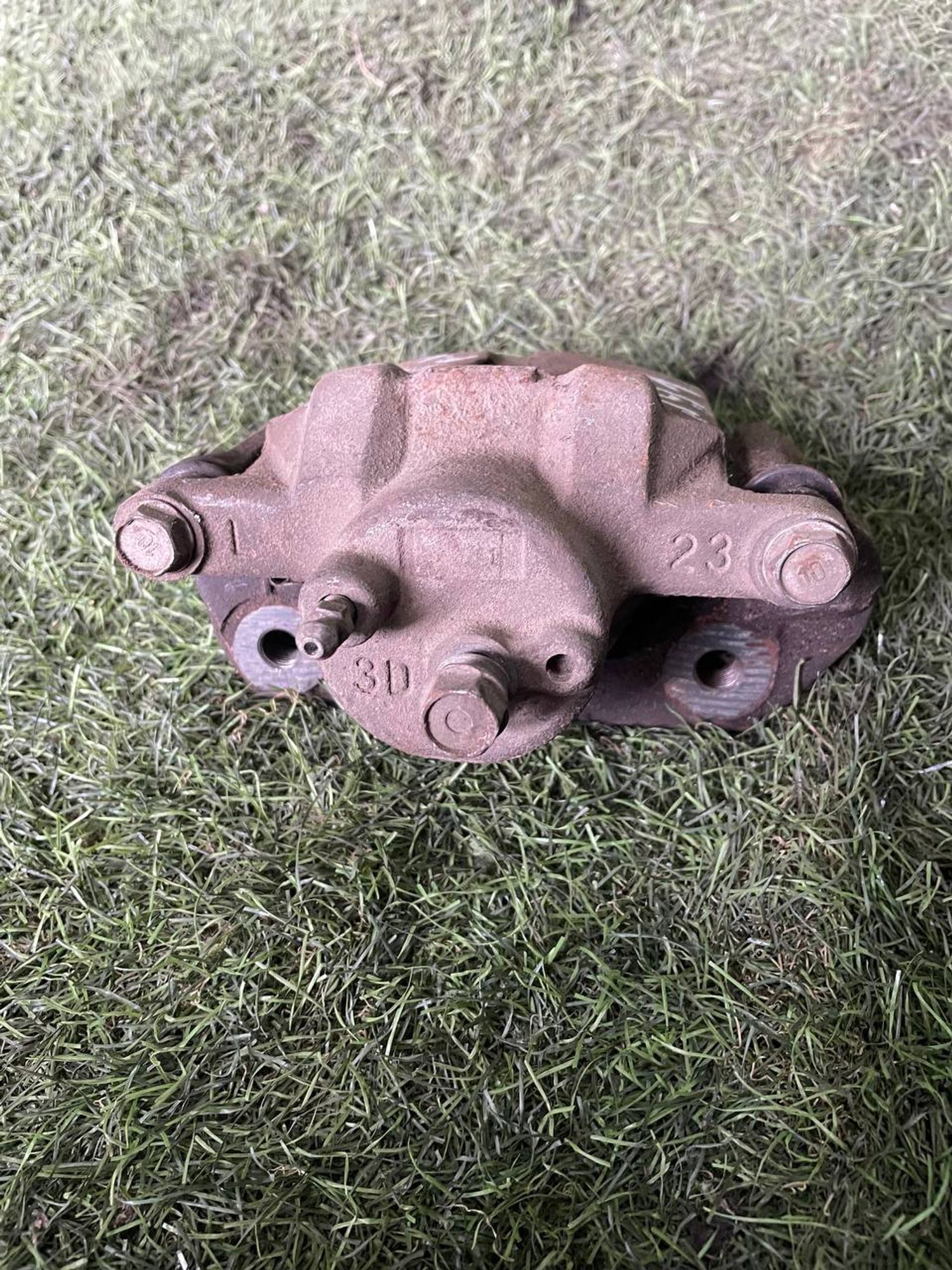 91 Суппорт тормозной передний левый TOYOTA VITZ SCP10, 3000 рублей, Невинномысск