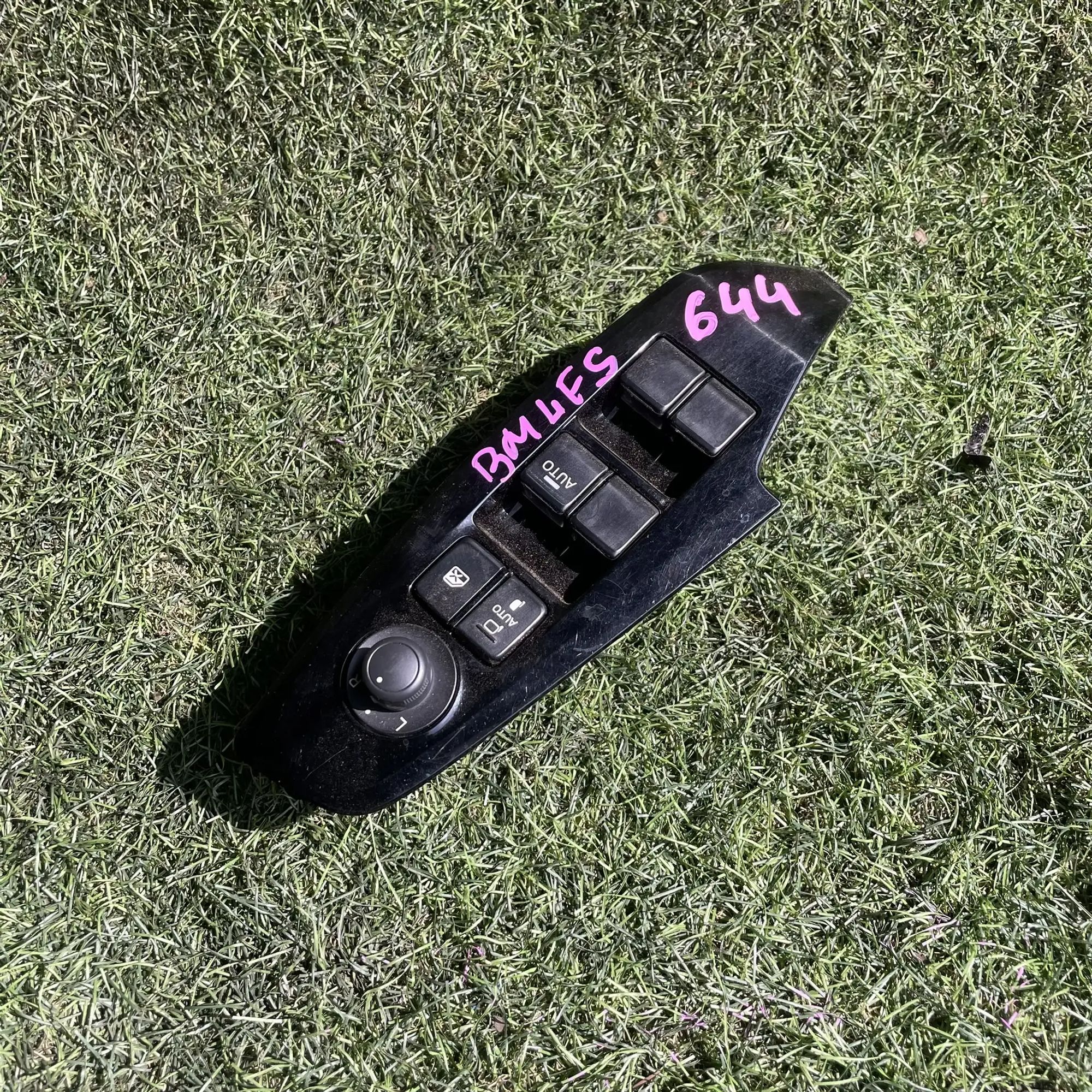 https://ycs.partsauto.market/partsauto-images/thmbs/userImages/772e461030aea93f4dbb6447c0f924d3/part/ad55e83e-0af2-4b83-8de8-6dbaa1fd23a9_1776686201508.jpg