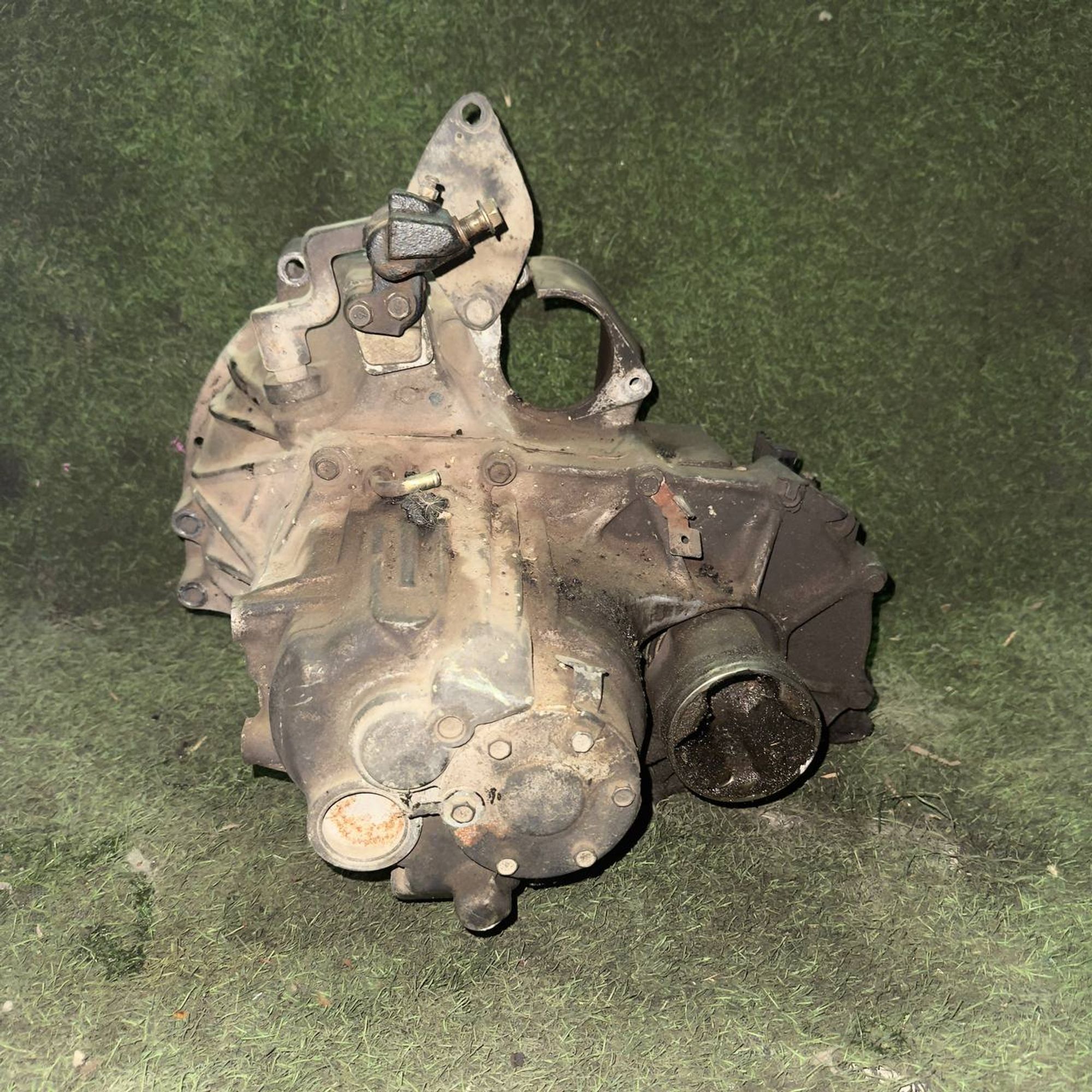 https://ycs.partsauto.market/partsauto-images/thmbs/userImages/772e461030aea93f4dbb6447c0f924d3/part/ada3a817-316b-4123-b6f6-a9e6ca69ee0d_1752569650305.jpg