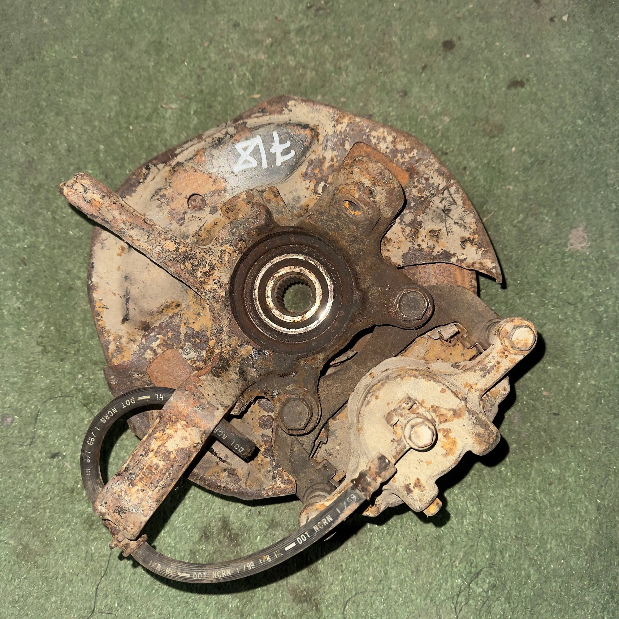 718 Ступица передняя правая NISSAN SUNNY FNB14, 6500 рублей, Невинномысск