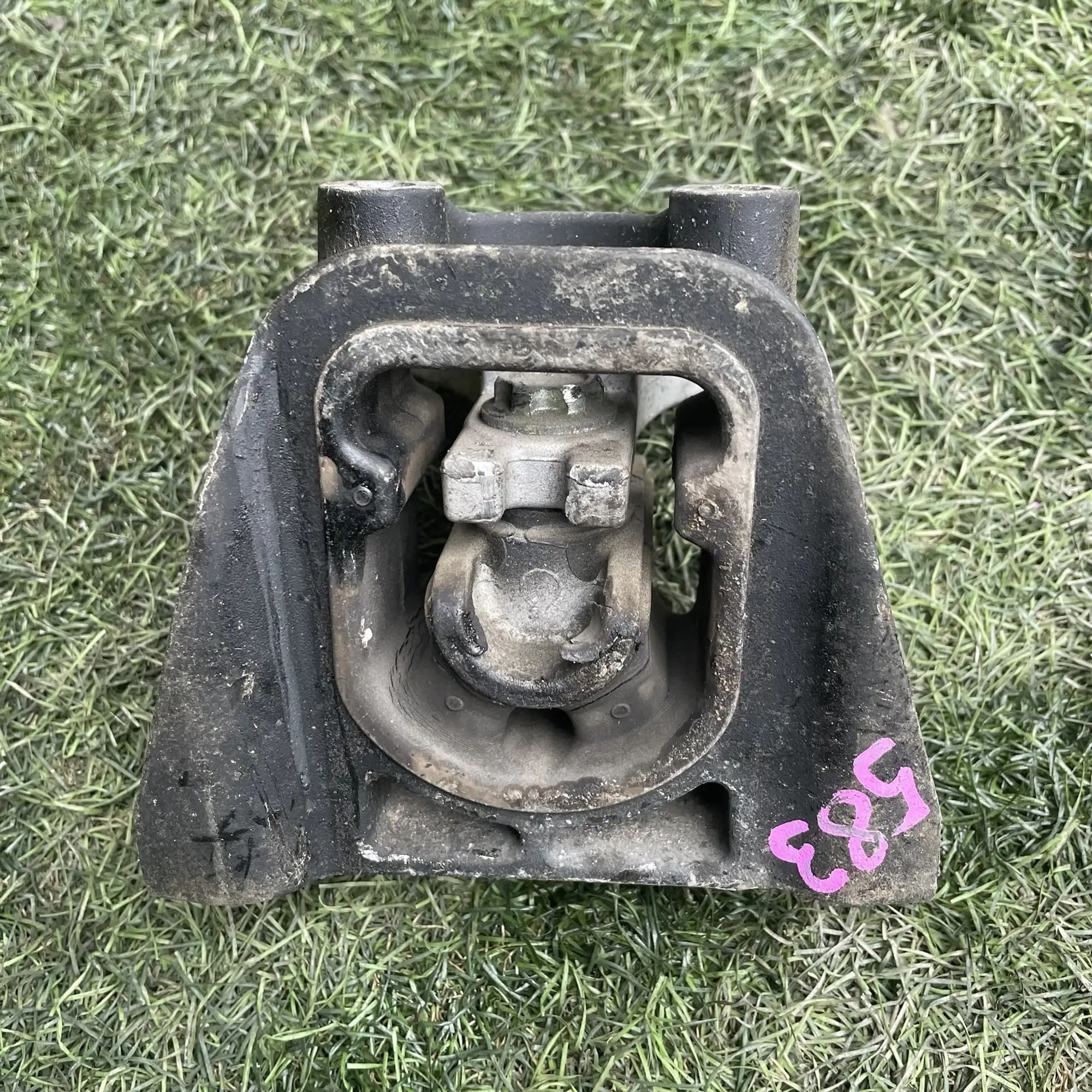 https://ycs.partsauto.market/partsauto-images/thmbs/userImages/772e461030aea93f4dbb6447c0f924d3/part/adc9087e-3618-4371-8f43-b0a5cab3e78f_1779189256438.jpg