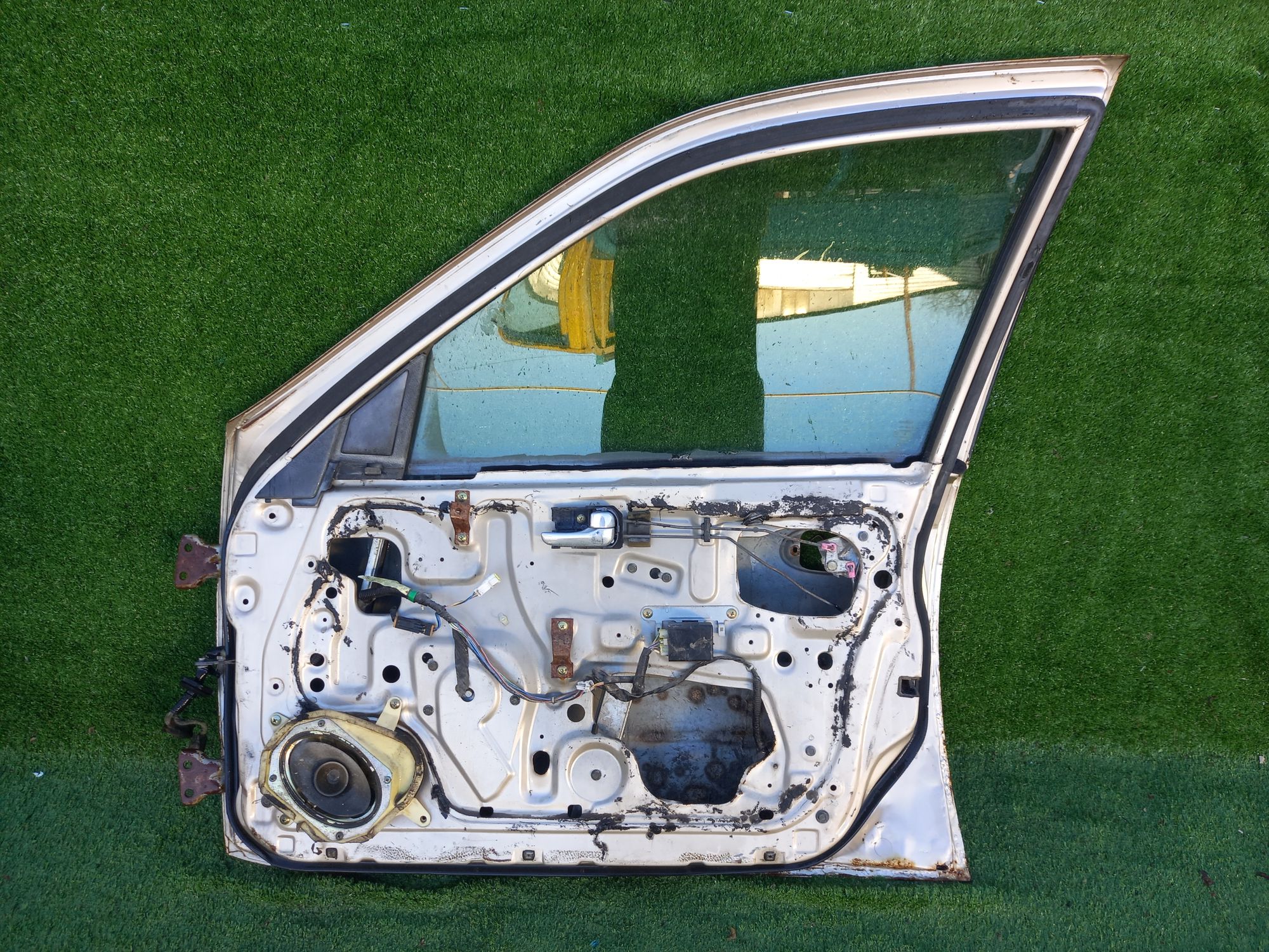 1330 дверь F/R на NISSAN BLUEBIRD U13, 4000 рублей, Невинномысск