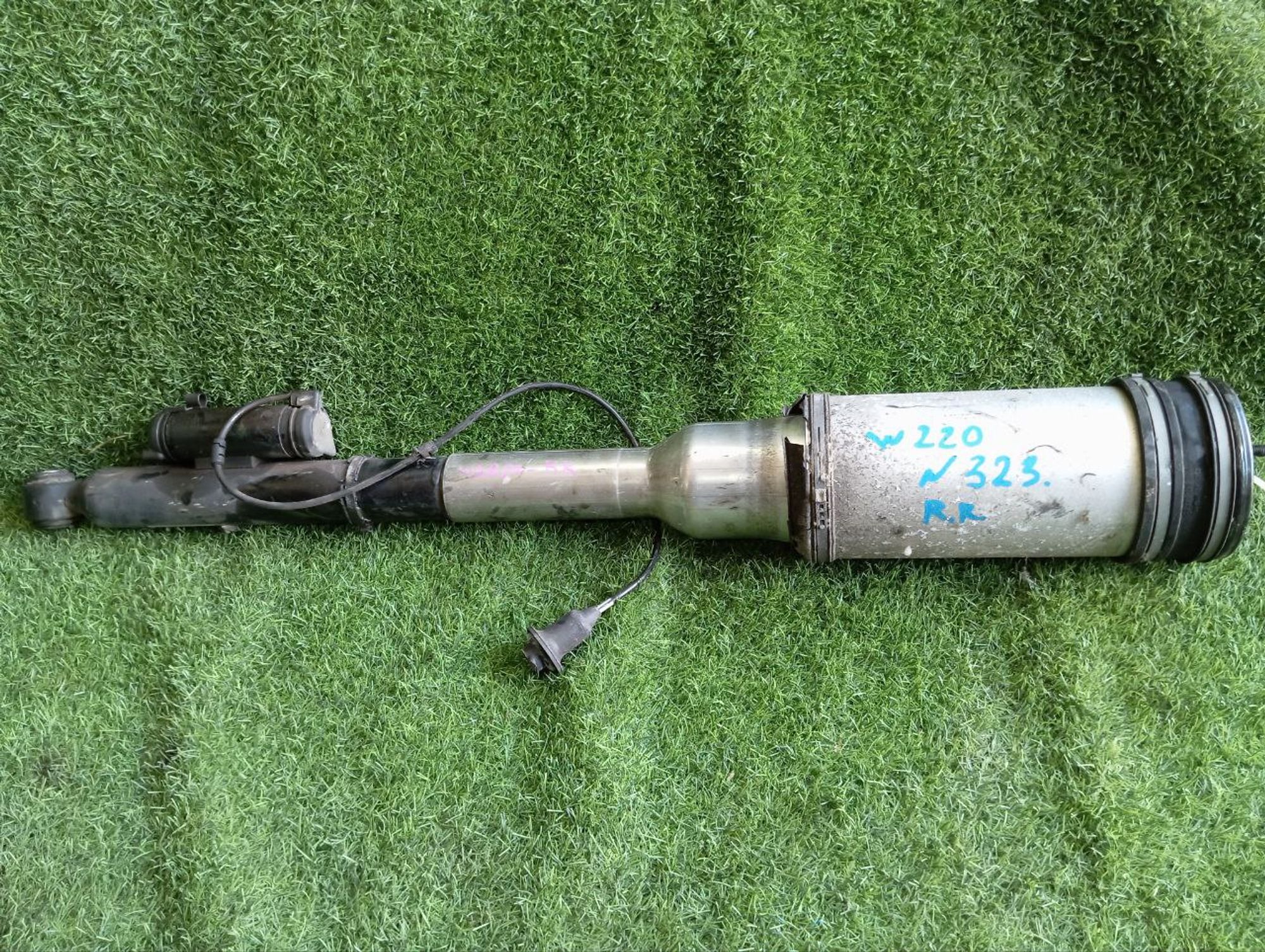 https://ycs.partsauto.market/partsauto-images/thmbs/userImages/772e461030aea93f4dbb6447c0f924d3/part/af09850a-da60-41e7-af71-ba6a921aeb67_1728543122497.jpg