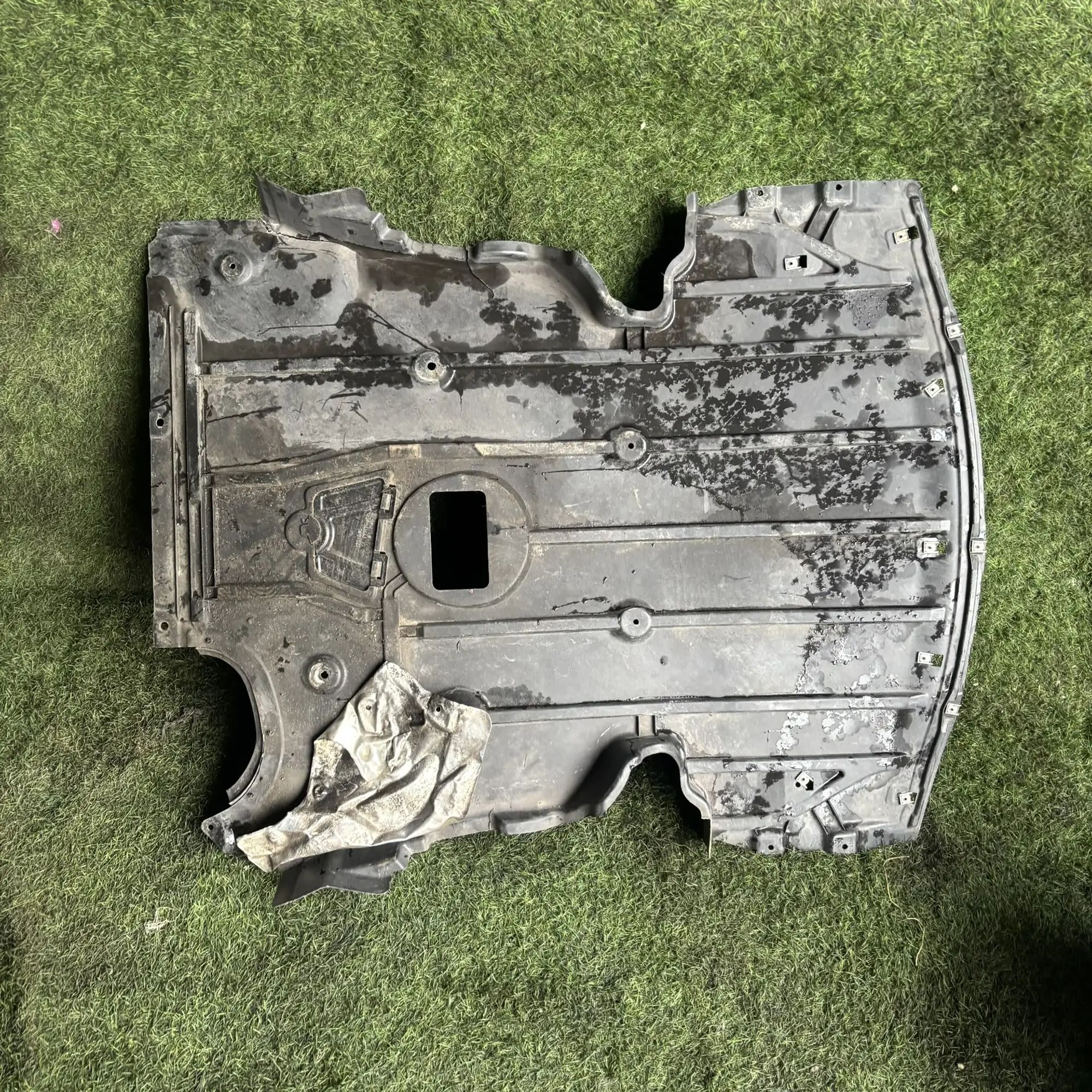 https://ycs.partsauto.market/partsauto-images/thmbs/userImages/772e461030aea93f4dbb6447c0f924d3/part/af7adab1-c811-4d26-9cf9-bf585b4cc46d_1777359842120.jpg