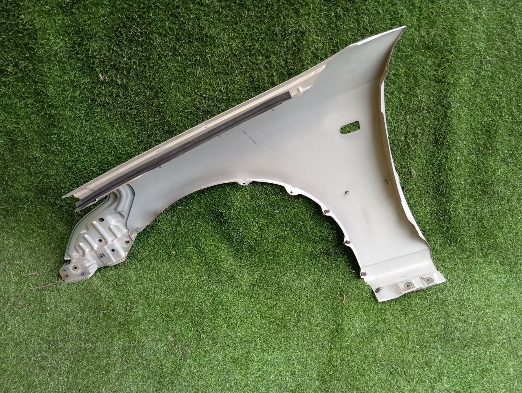 174 Крыло на Toyota Mark II BLIT JZX110, 15500 рублей, Невинномысск