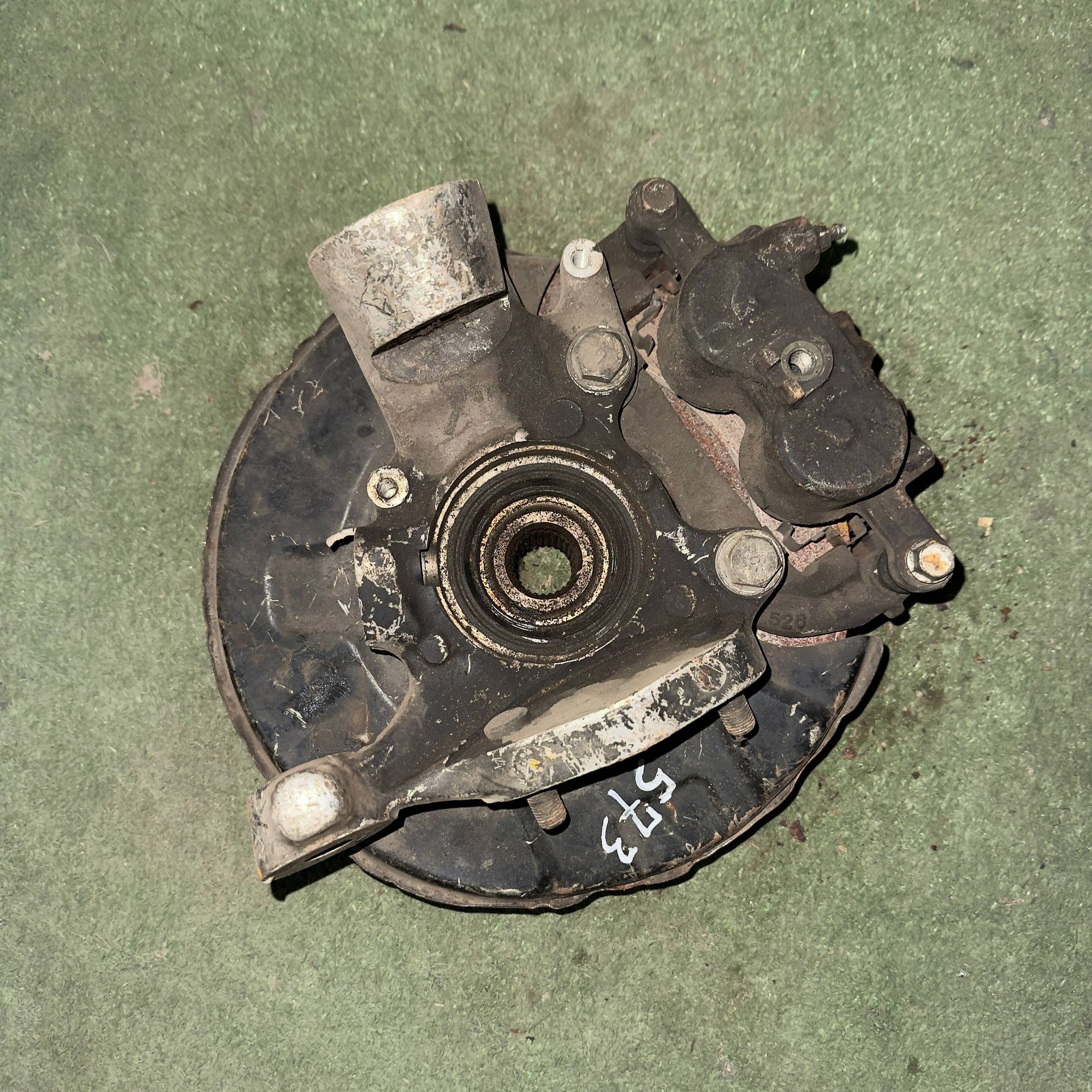 573 Ступица передняя левая NISSAN SKYLINE ENR33, 9500 рублей, Невинномысск