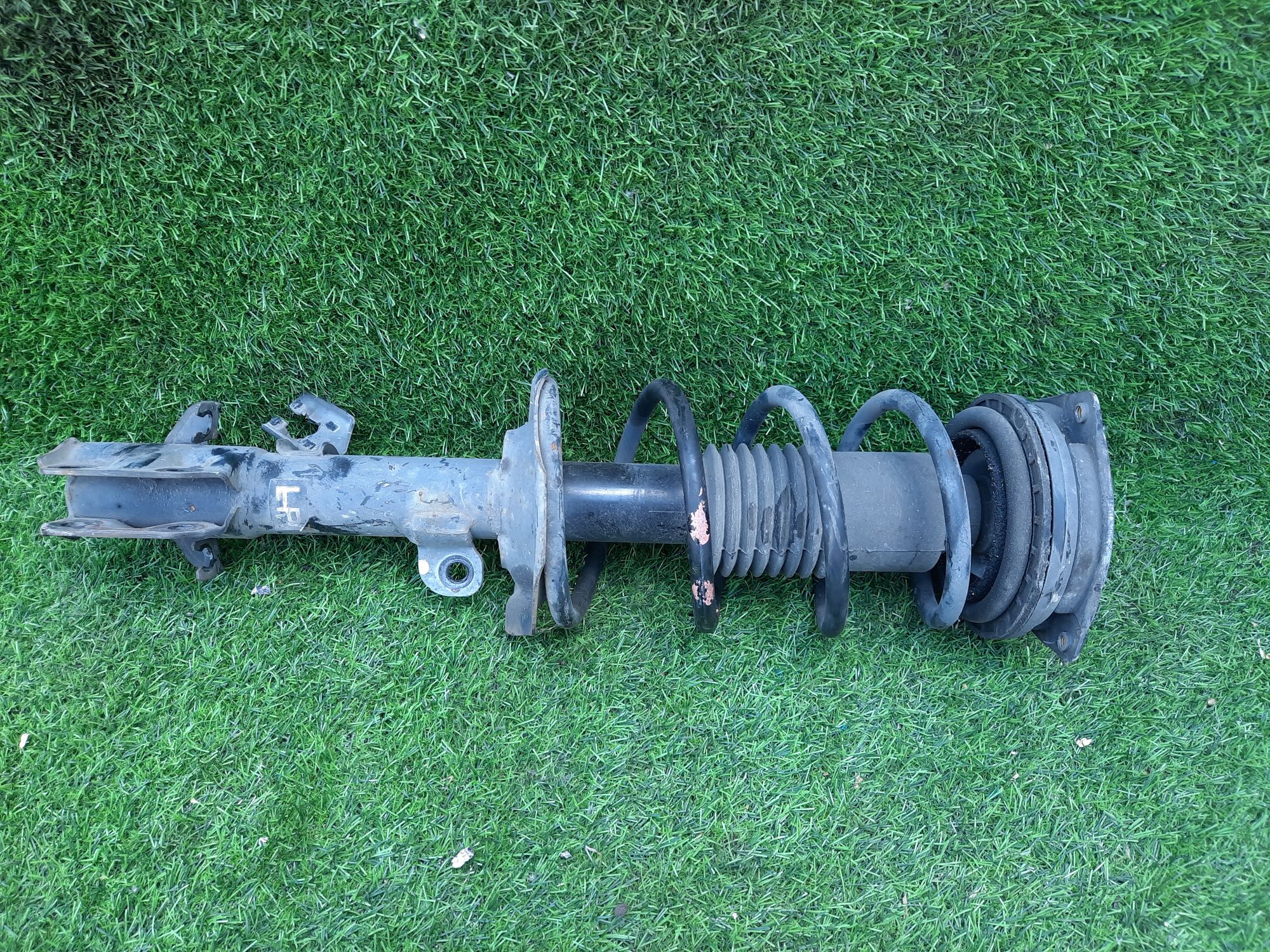 https://ycs.partsauto.market/partsauto-images/thmbs/userImages/772e461030aea93f4dbb6447c0f924d3/part/afe3c7f7-97a2-4b8a-b6a6-0ddacc12e0d1_1716359358030.jpg