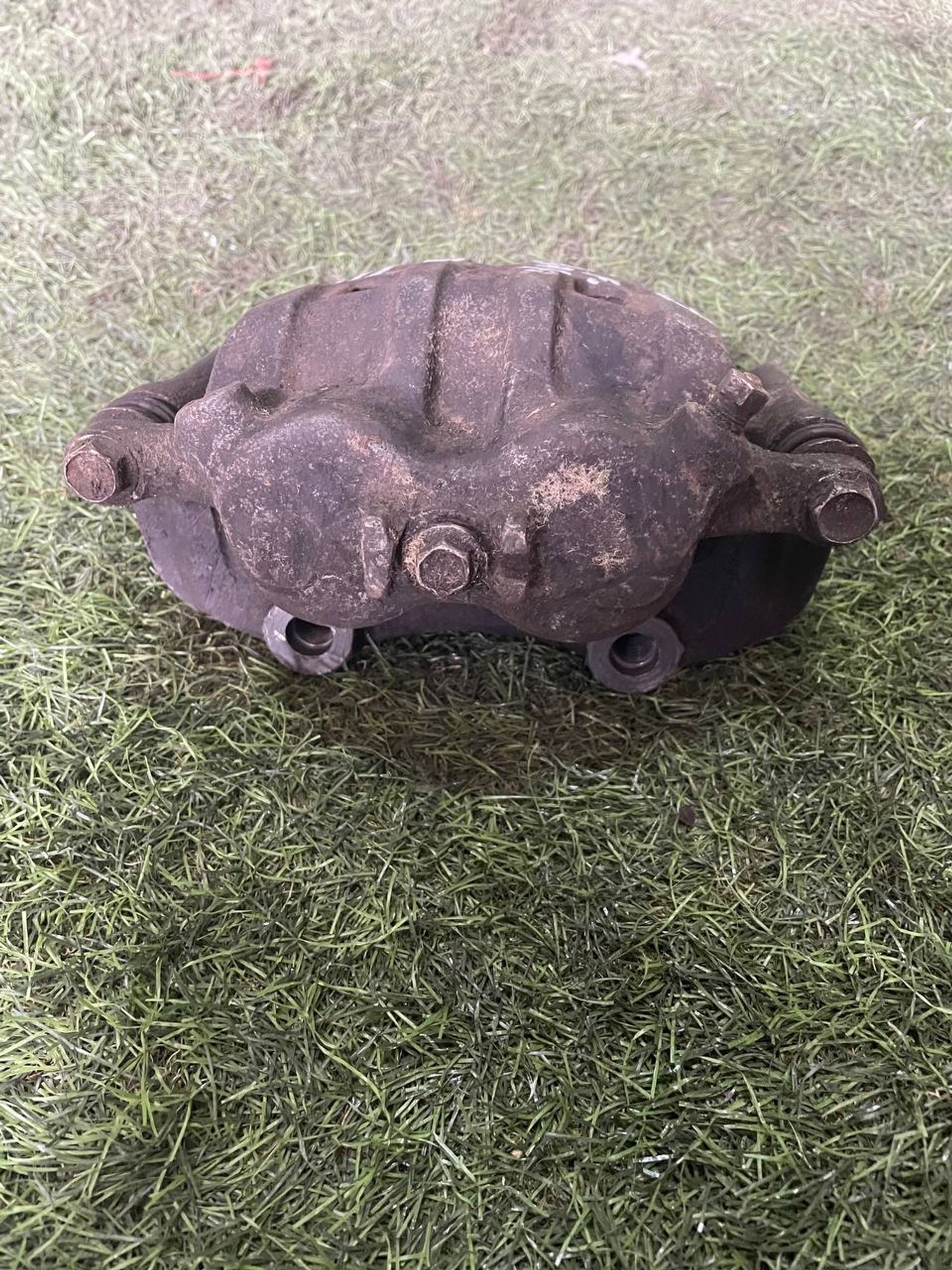 445 Суппорт тормозной передний правый NISSAN JU30, 3000 рублей, Невинномысск