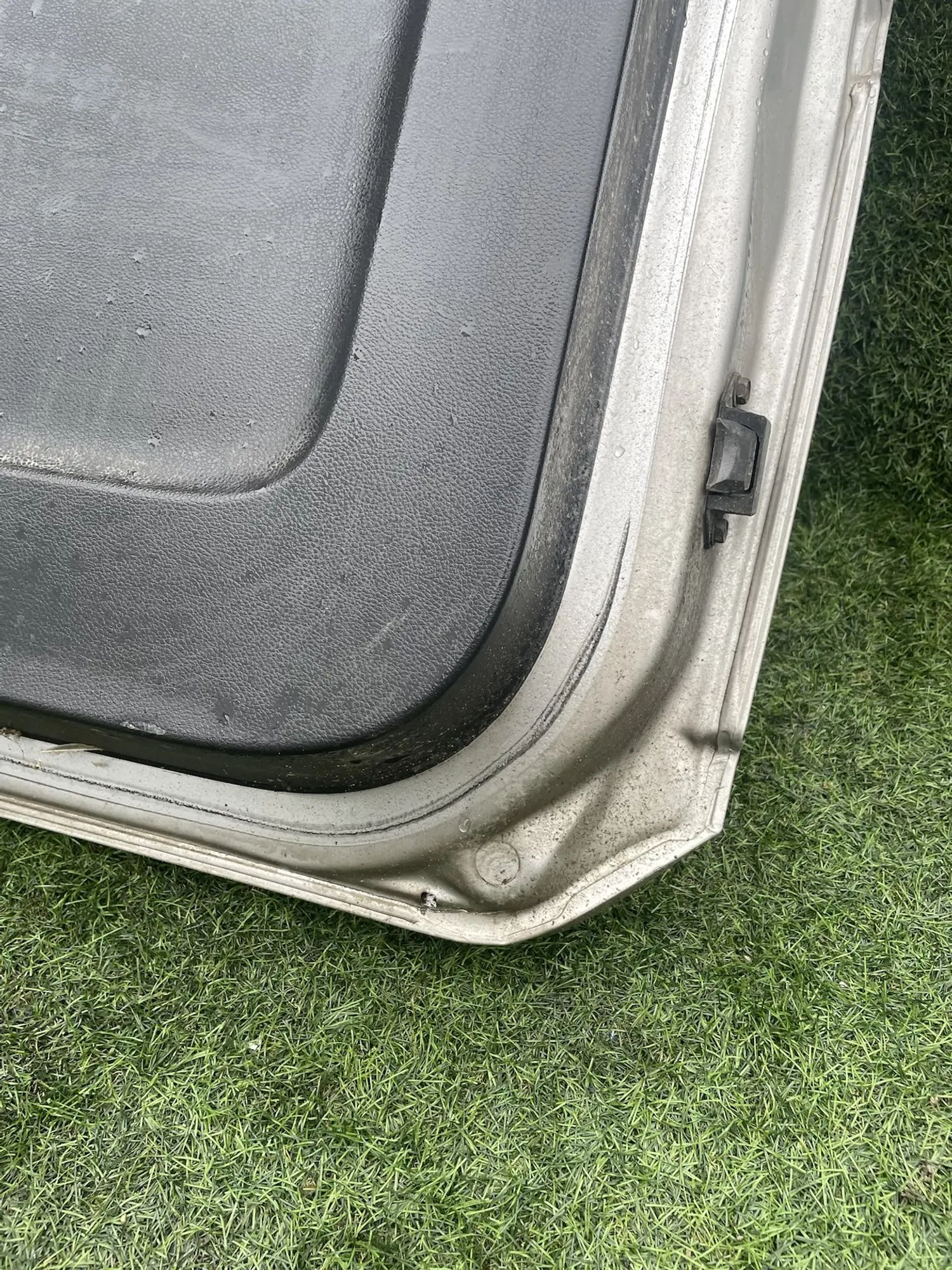 https://ycs.partsauto.market/partsauto-images/thmbs/userImages/772e461030aea93f4dbb6447c0f924d3/part/b0c5e6d0-4ed8-4f96-8261-08d25ef38cbc_1778852333112.jpg