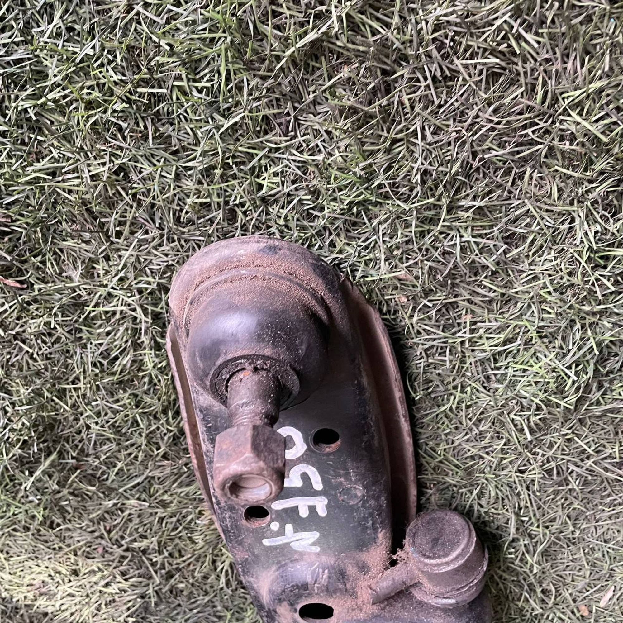 156 Рычаг передний правый нижний MITSUBISHI PAJERO JUNIOR H57A, 3500 рублей, Невинномысск