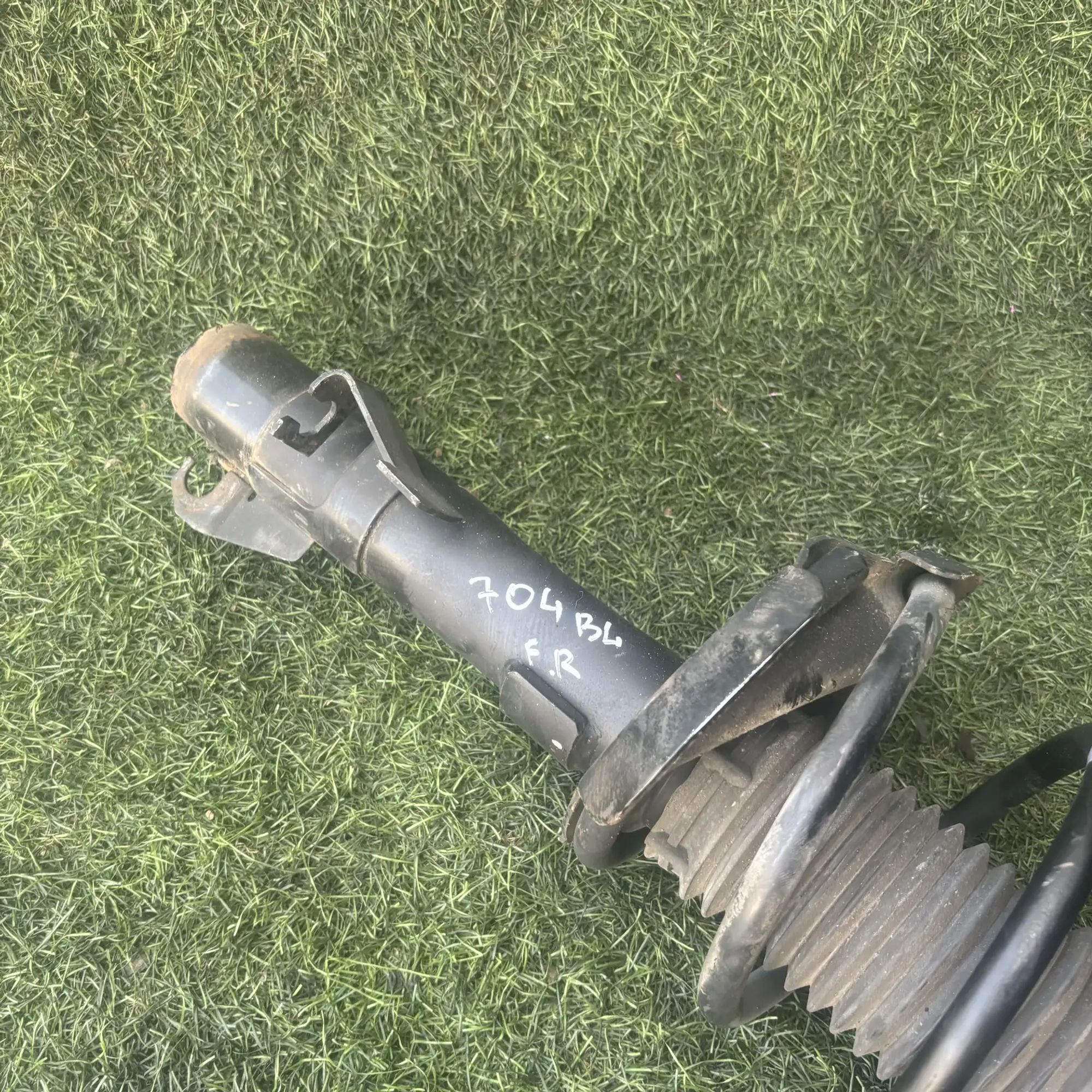 https://ycs.partsauto.market/partsauto-images/thmbs/userImages/772e461030aea93f4dbb6447c0f924d3/part/b16dd018-6e46-4150-919e-ee78b88b86b5_1776864918435.jpg