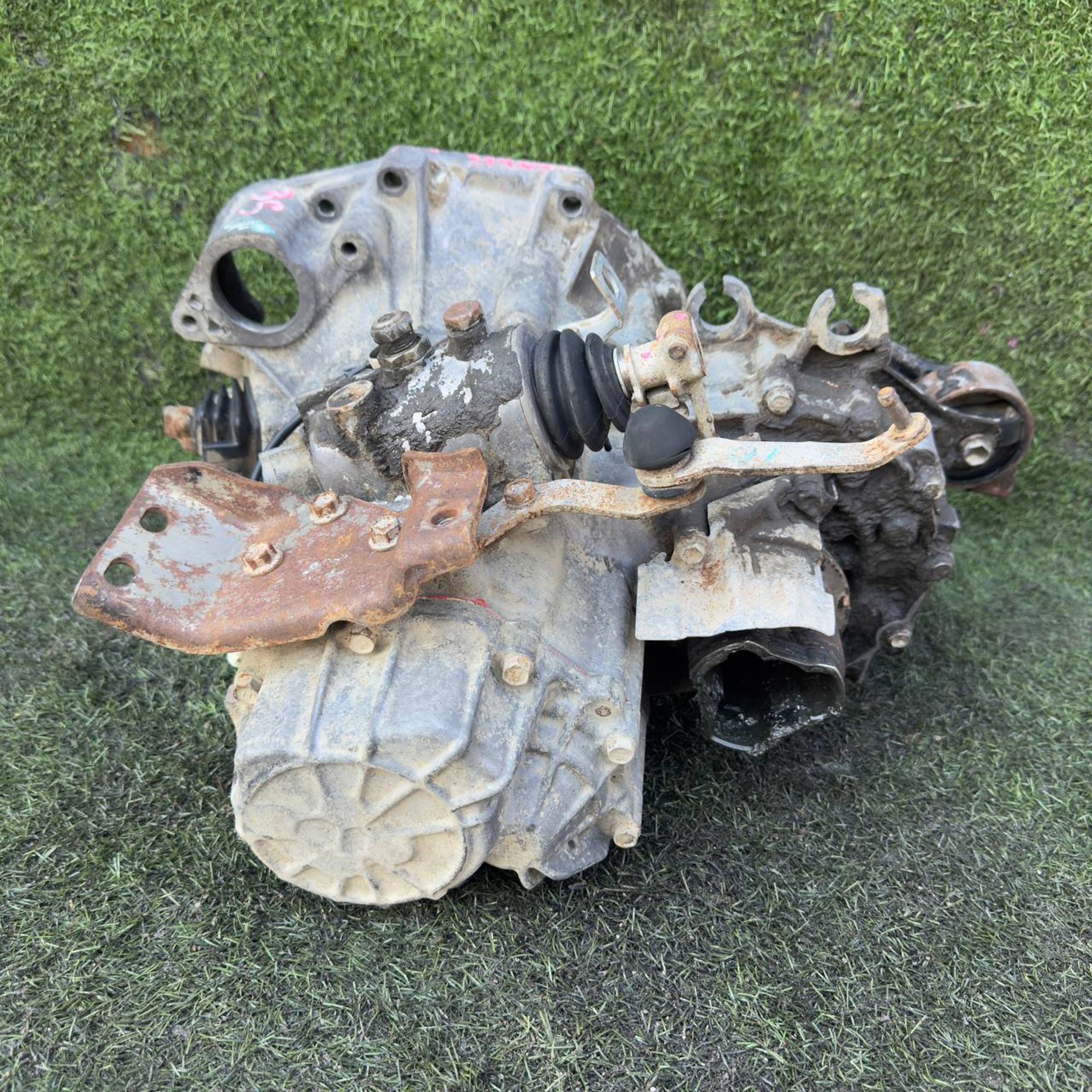 https://ycs.partsauto.market/partsauto-images/thmbs/userImages/772e461030aea93f4dbb6447c0f924d3/part/b19ba7fa-c841-4d2f-968e-76cedae111d2_1753256987504.jpg