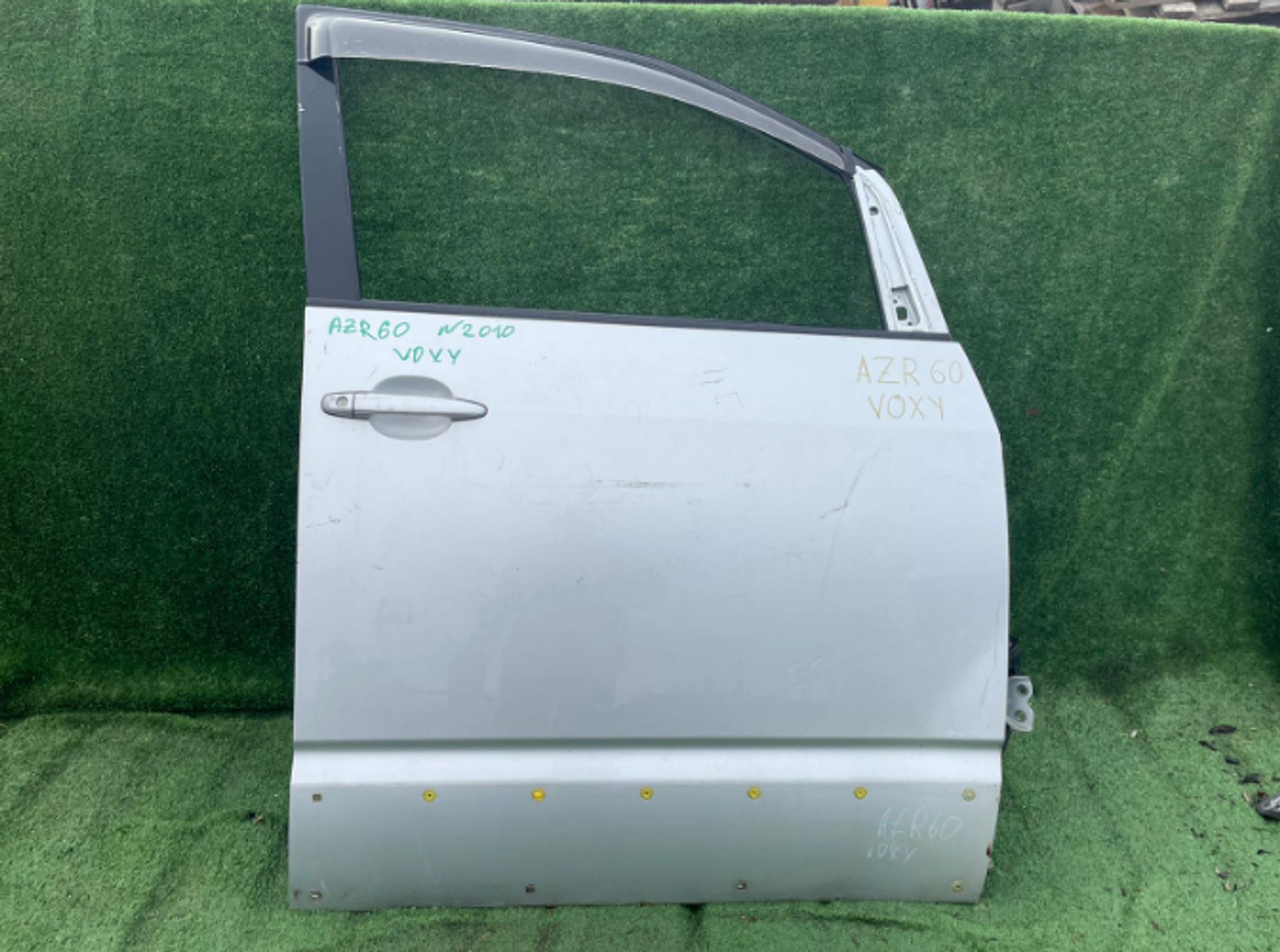 2010 дверь на TOYOTA VOXY AZR60, 10500 рублей, Невинномысск