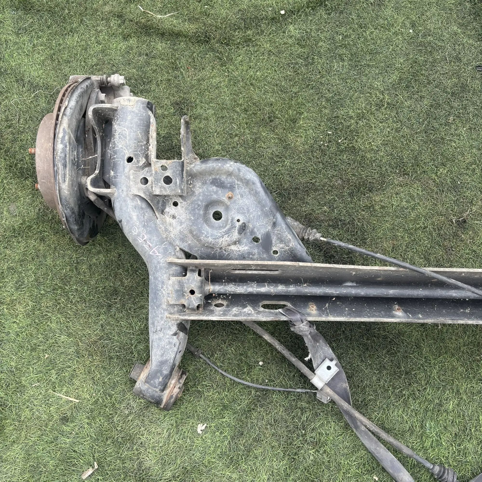 https://ycs.partsauto.market/partsauto-images/thmbs/userImages/772e461030aea93f4dbb6447c0f924d3/part/b28e9092-e15f-421f-89b2-11a9f18b3c23_1777026203662.jpg