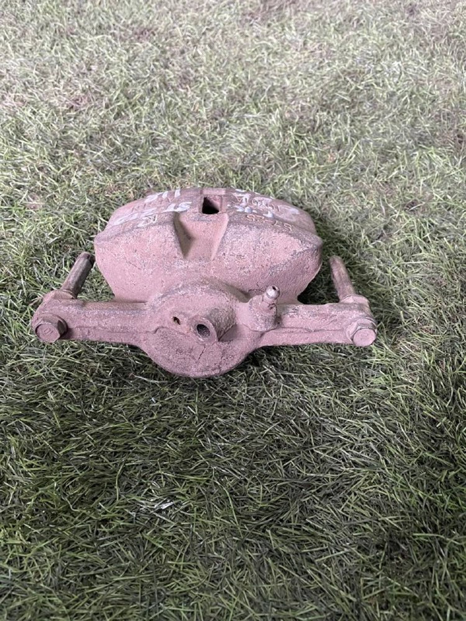 118 Суппорт тормозной передний правый TOYOTA CALDINA ST215, 3000 рублей, Невинномысск