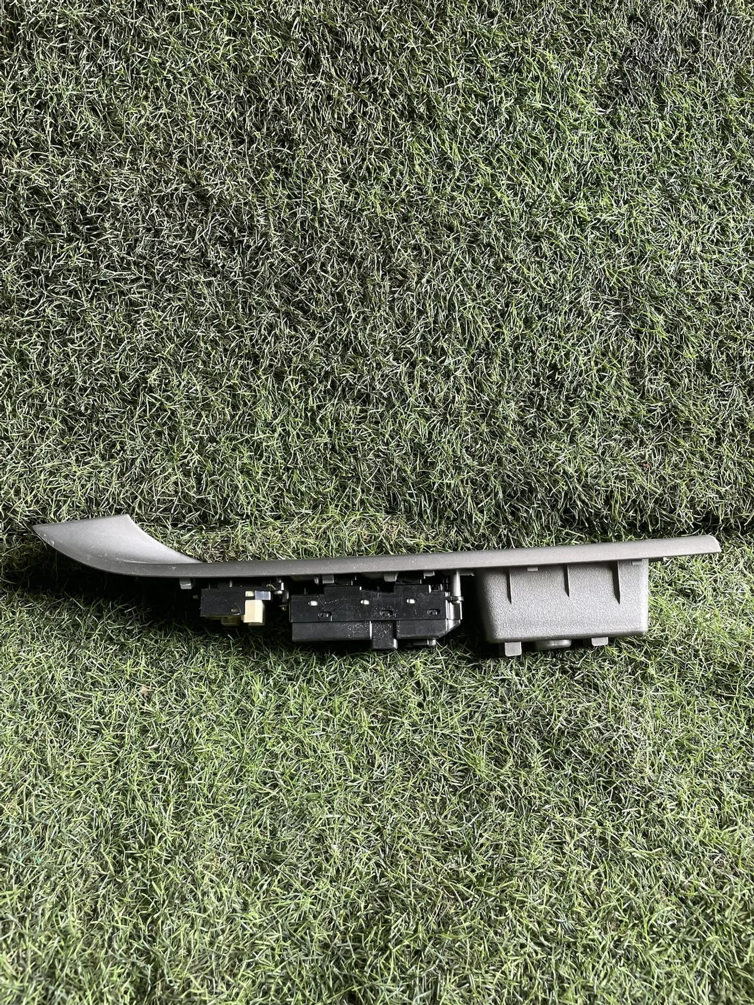 https://ycs.partsauto.market/partsauto-images/thmbs/userImages/772e461030aea93f4dbb6447c0f924d3/part/b317c502-2c25-4061-b391-8792ff5bffd8_1778674006626.jpg