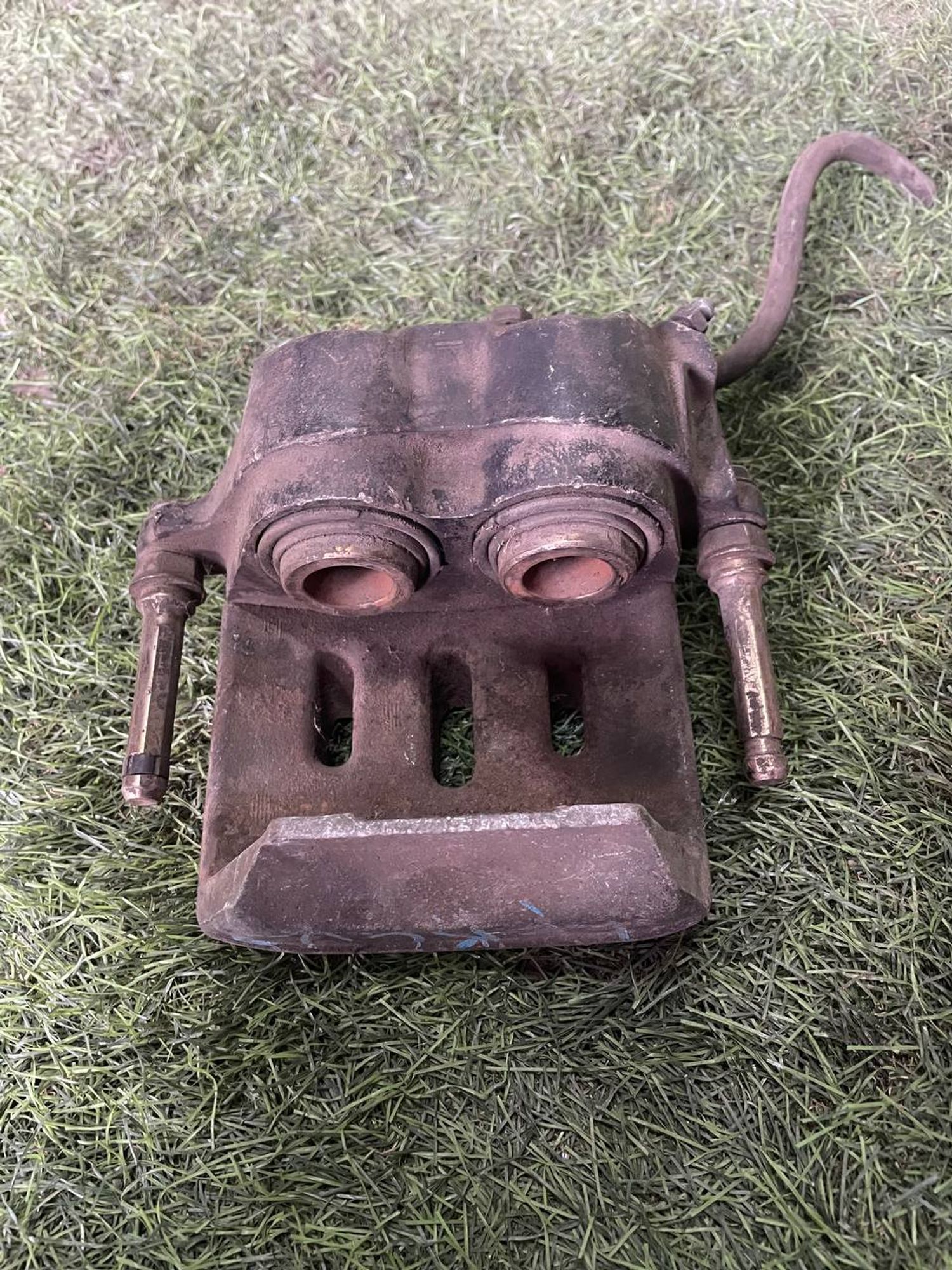 241 Суппорт тормозной задний левый LEXUS RX300, 3000 рублей, Невинномысск