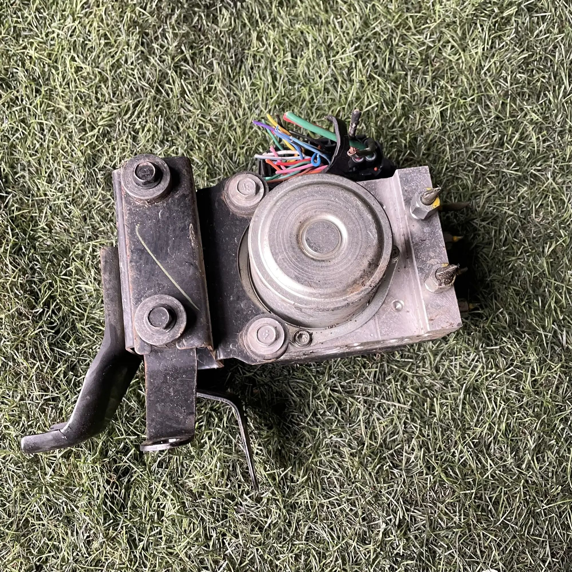 https://ycs.partsauto.market/partsauto-images/thmbs/userImages/772e461030aea93f4dbb6447c0f924d3/part/b3db0d3a-8f20-40ae-a41f-6cce94a2ae12_1776927400144.jpg