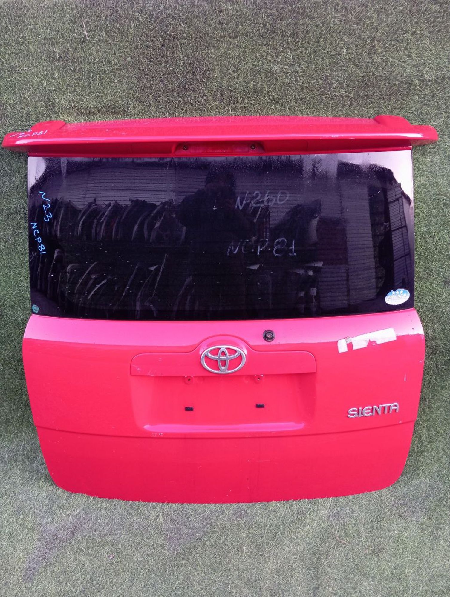 23 дверь багажника на TOYOTA SIENTA NCP81, 12500 рублей, Невинномысск