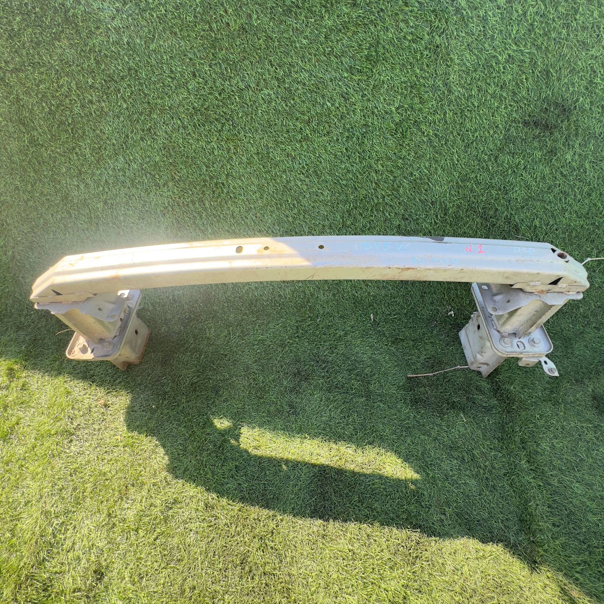 1 Усилитель бампера передний MAZDA DEMIO DY5W, 3500 рублей, Невинномысск