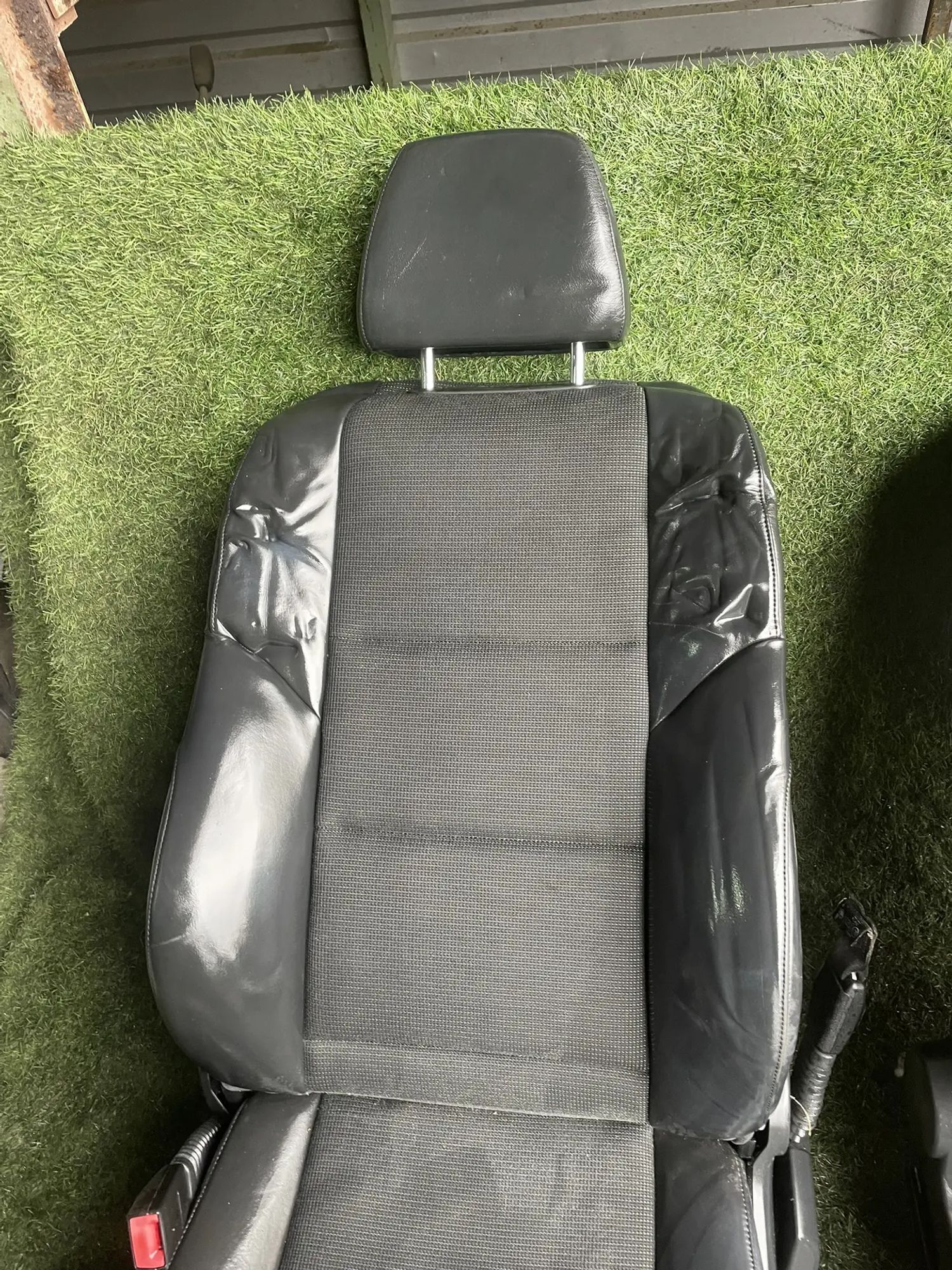 https://ycs.partsauto.market/partsauto-images/thmbs/userImages/772e461030aea93f4dbb6447c0f924d3/part/b4856d81-2354-4cd4-8e10-c1fb0803297a_1777968247222.jpg
