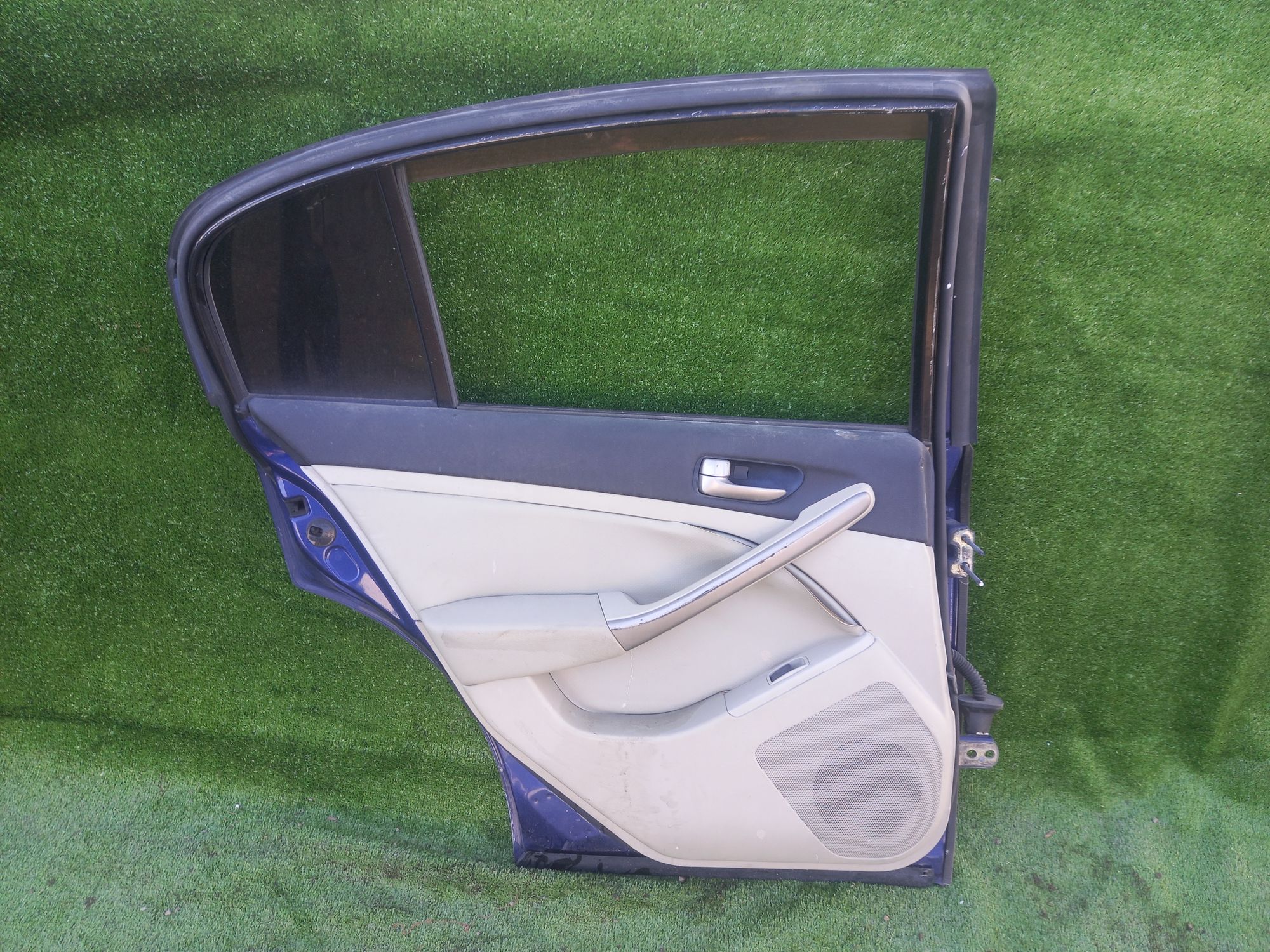 93 дверь на NISSAN SKYLINE V35, 14500 рублей, Невинномысск