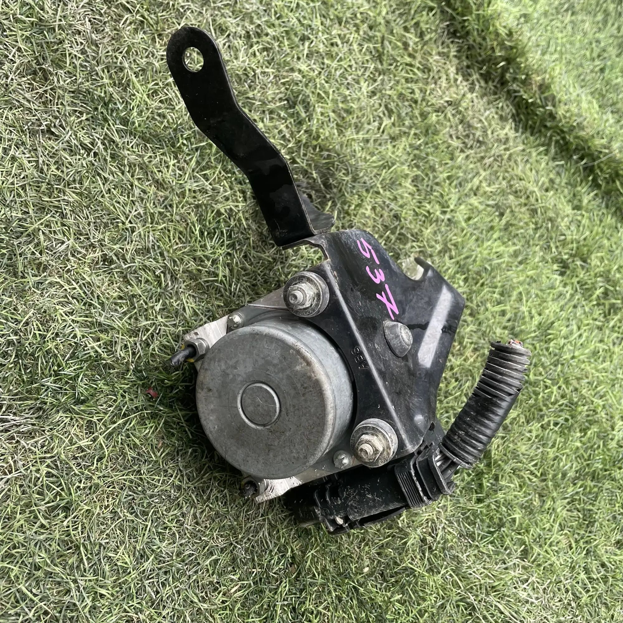 https://ycs.partsauto.market/partsauto-images/thmbs/userImages/772e461030aea93f4dbb6447c0f924d3/part/b4e41c6e-9c1c-4fa4-979b-6ae24e98bd1c_1779188675329.jpg