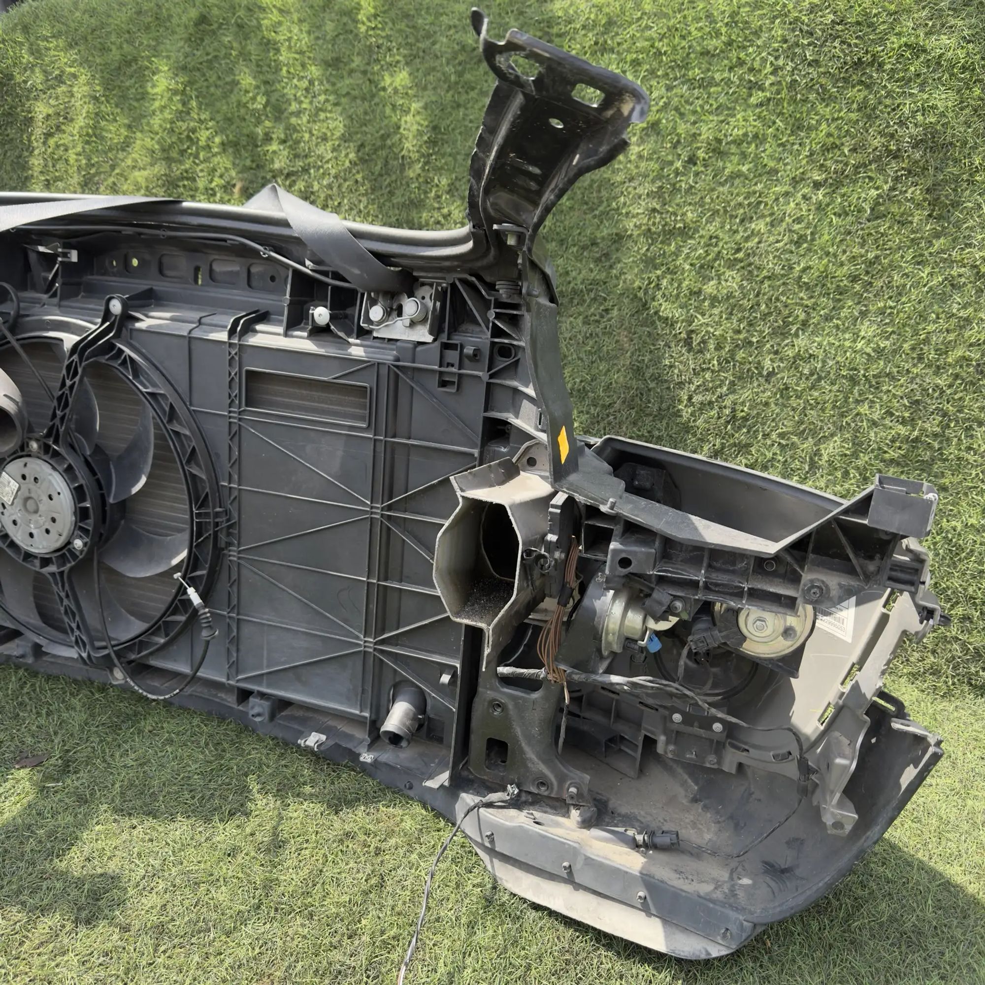 https://ycs.partsauto.market/partsauto-images/thmbs/userImages/772e461030aea93f4dbb6447c0f924d3/part/b5338312-92e3-4d16-8587-24d1e5727cd2_1778158883511.jpg