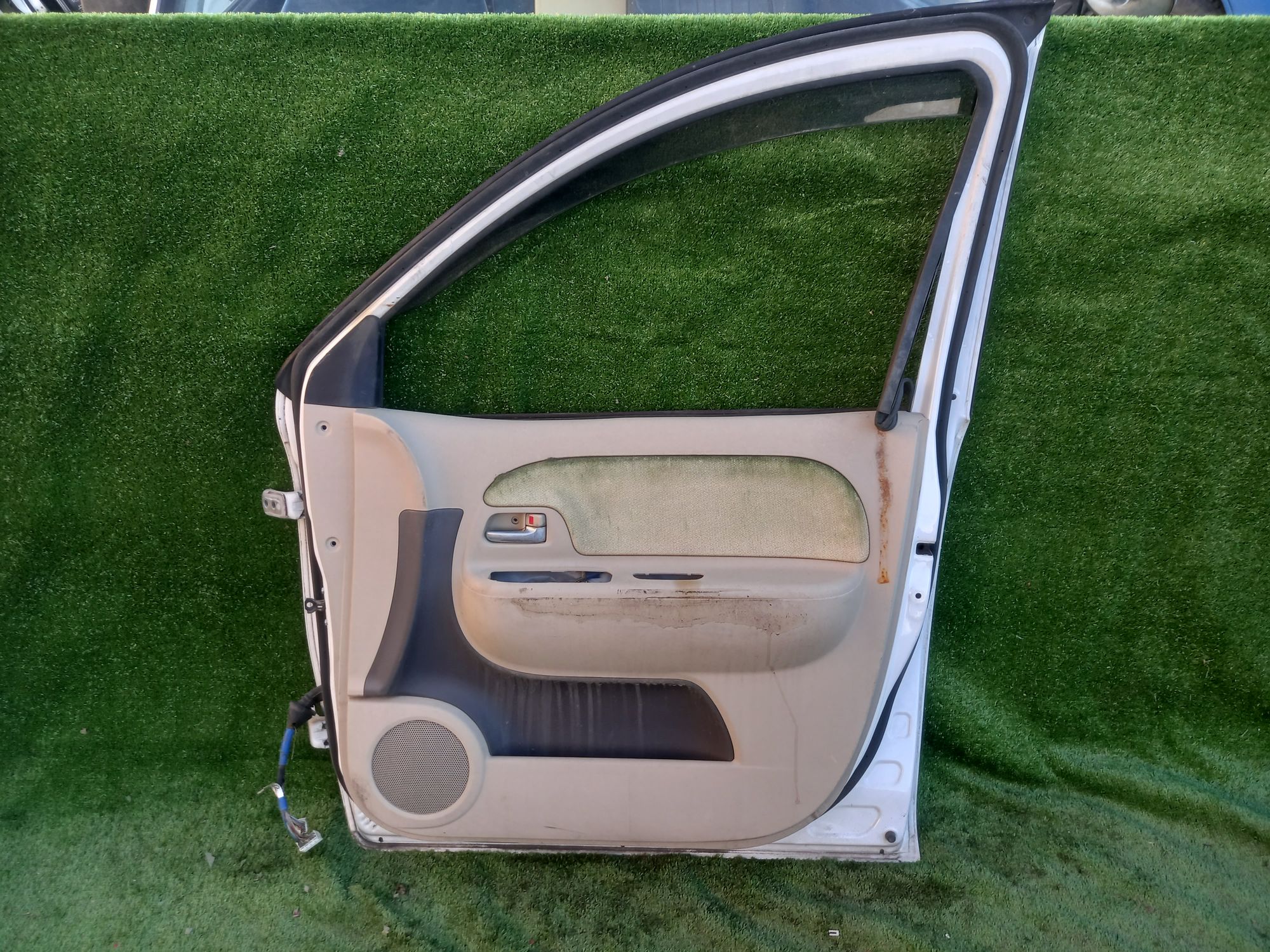 1425 дверь на TOYOTA SIENTA NCP81, 7000 рублей, Невинномысск