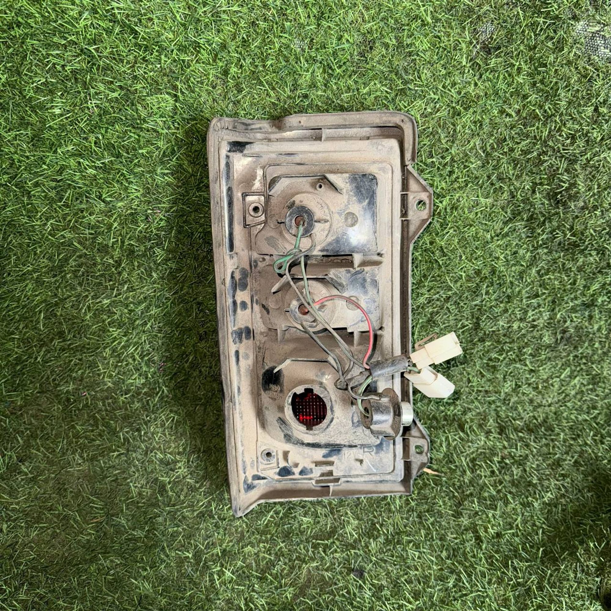 1302 Фонарь задний правый NISSAN URVAN E24, 2500 рублей, Невинномысск