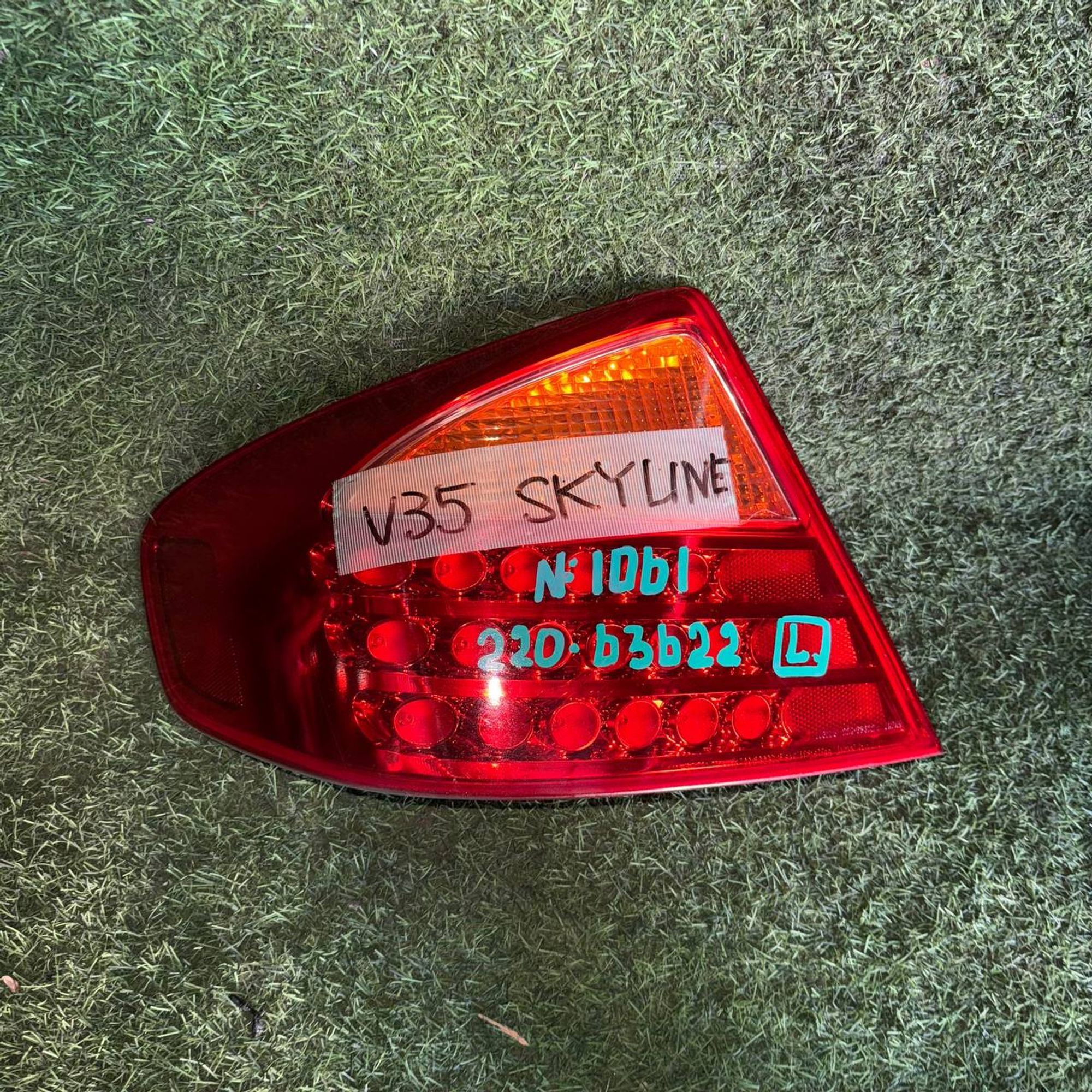 1061 Фонарь задний левый NISSAN SKYLINE V35, 1 рублей, Невинномысск