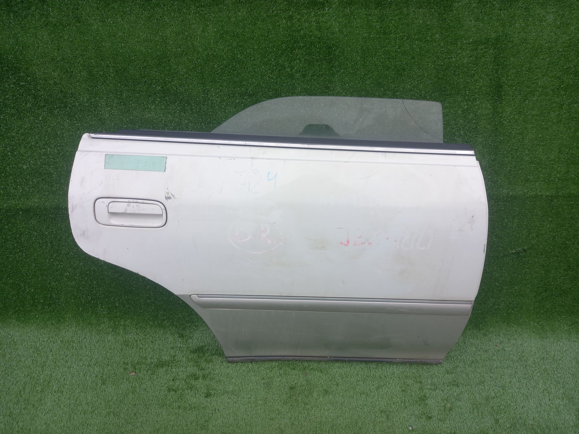 724 дверь на TOYOTA MARK II JZX100, 9000 рублей, Невинномысск