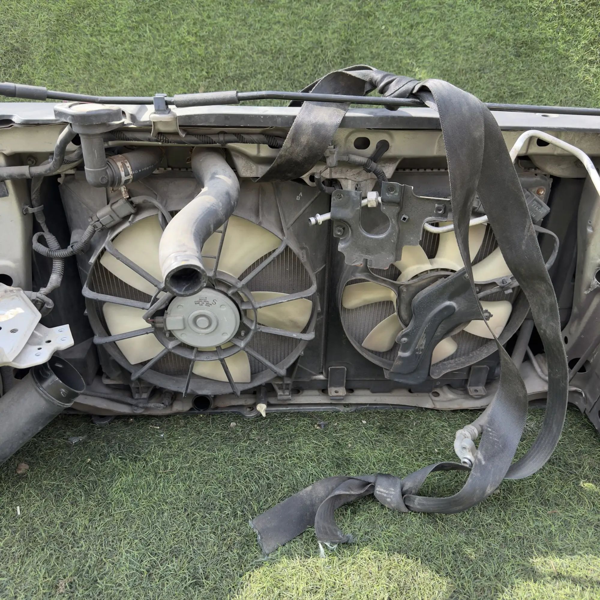https://ycs.partsauto.market/partsauto-images/thmbs/userImages/772e461030aea93f4dbb6447c0f924d3/part/b74e2dba-932b-4f4e-b1ef-46c1bbac5e4b_1778159503531.jpg