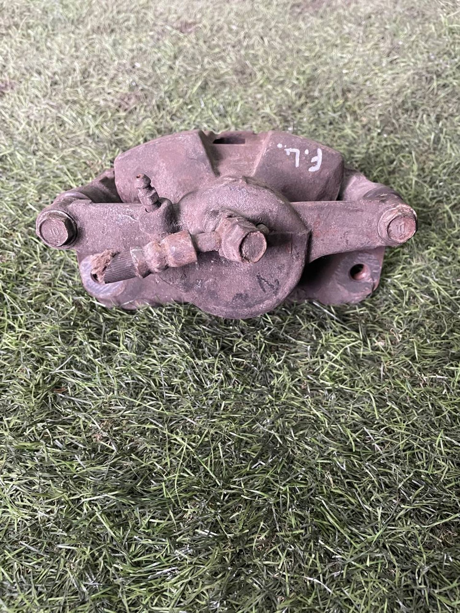 295 Суппорт тормозной передний левый TOYOTA CAMRY SVX20, 3000 рублей, Невинномысск