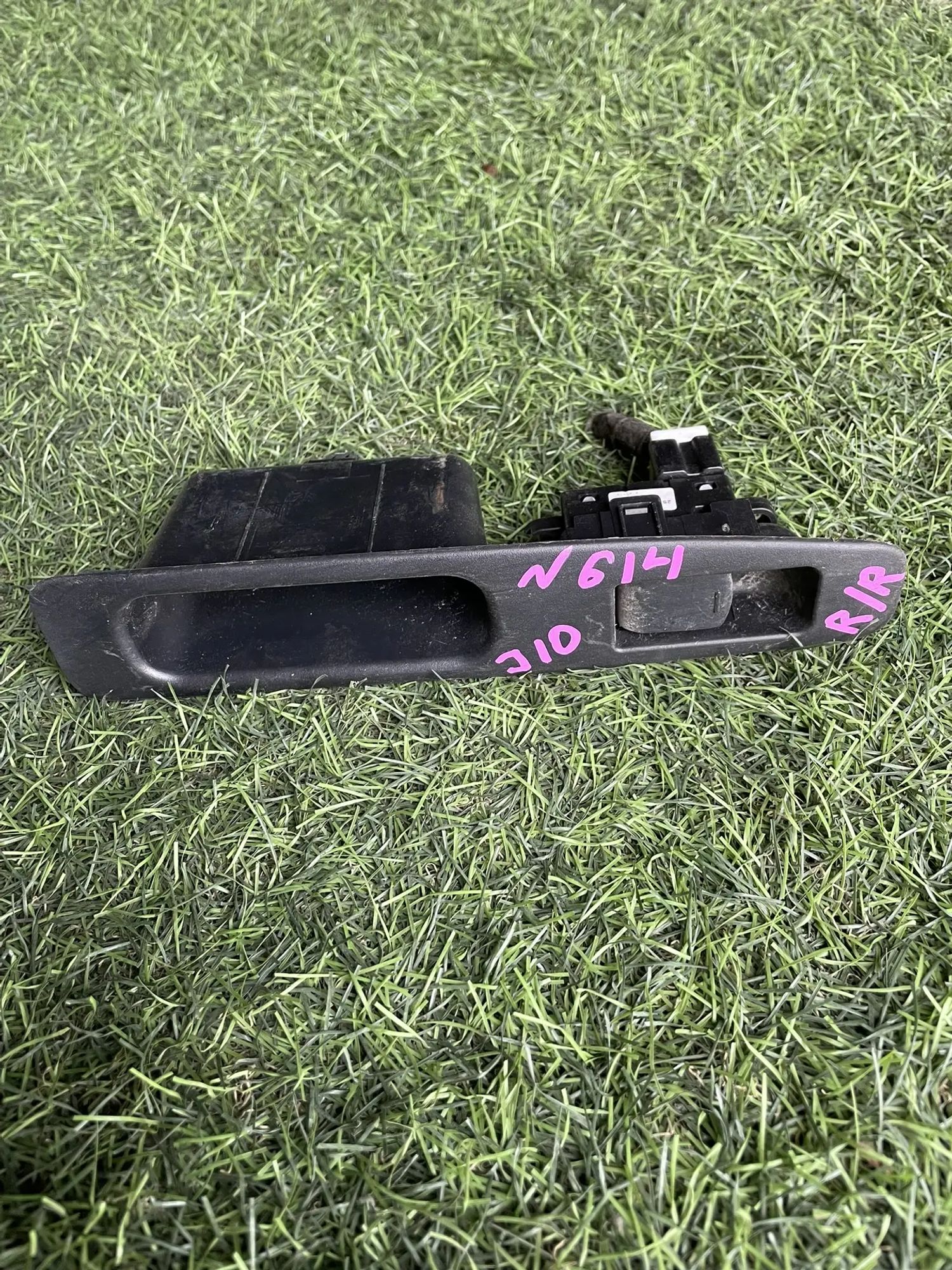 https://ycs.partsauto.market/partsauto-images/thmbs/userImages/772e461030aea93f4dbb6447c0f924d3/part/b7bc31dc-b6a5-44e9-9281-6b1475241a92_1774526586558.jpg