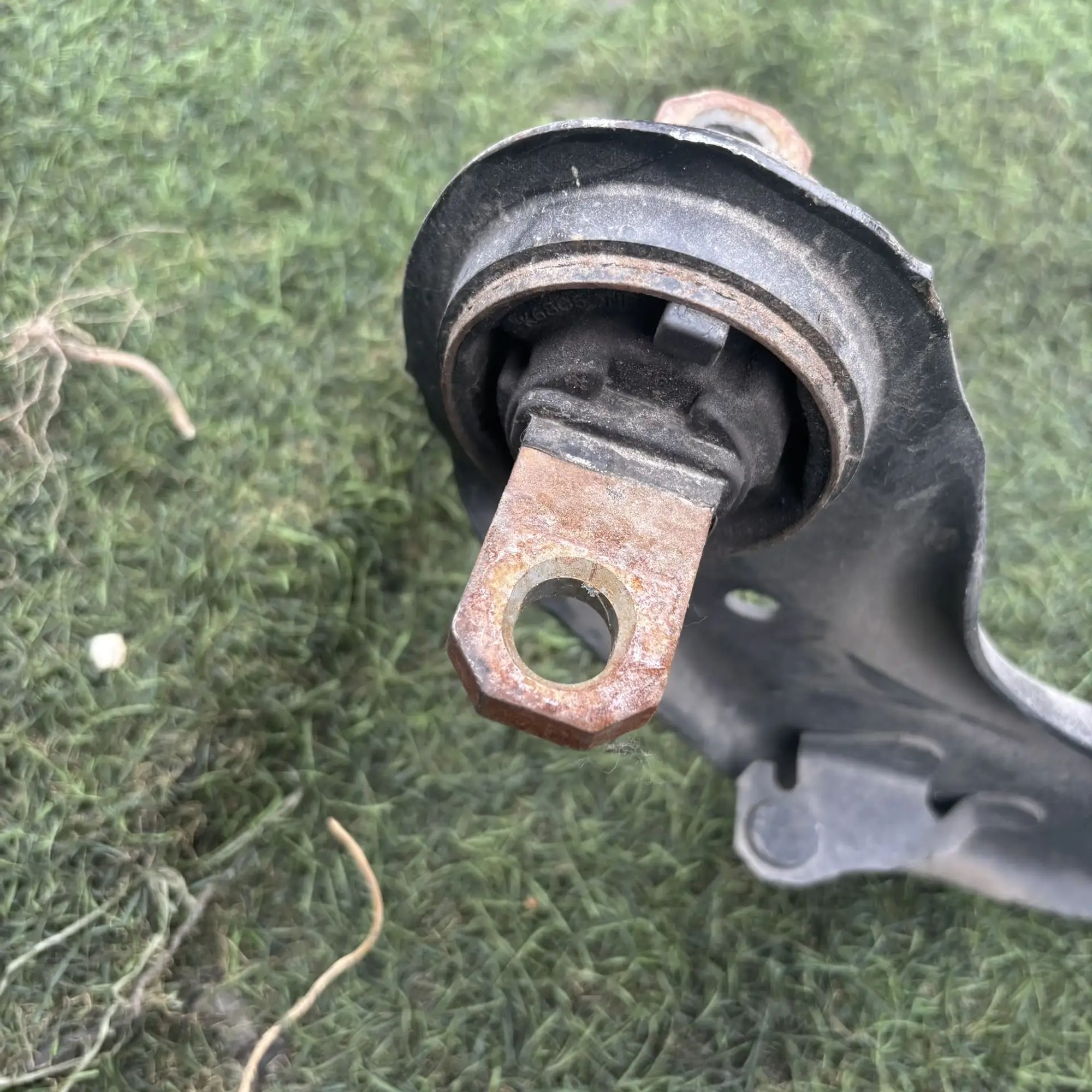 https://ycs.partsauto.market/partsauto-images/thmbs/userImages/772e461030aea93f4dbb6447c0f924d3/part/b9390f51-3869-4b00-be46-fd20fcf1a5e5_1777027401197.jpg