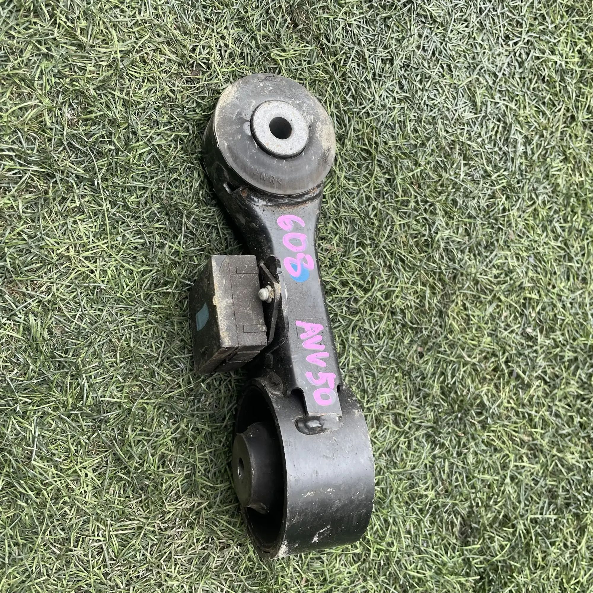 https://ycs.partsauto.market/partsauto-images/thmbs/userImages/772e461030aea93f4dbb6447c0f924d3/part/b97fe1f0-99d4-4e8b-96eb-eb13ee246b07_1779262062849.jpg