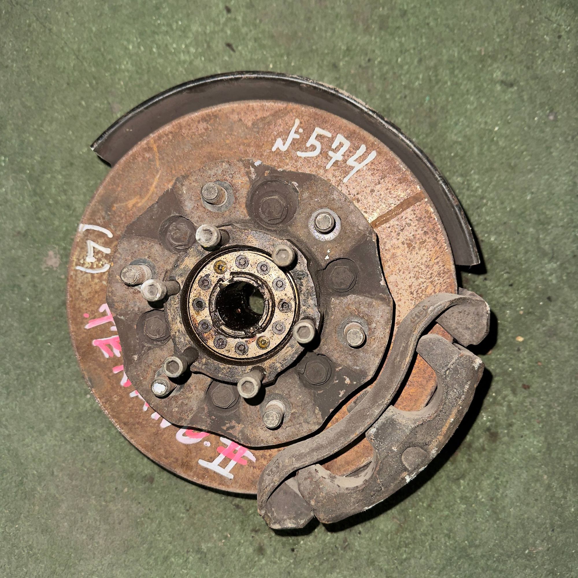 574 Ступица передняя левая NISSAN TERRANO D21, 9500 рублей, Невинномысск