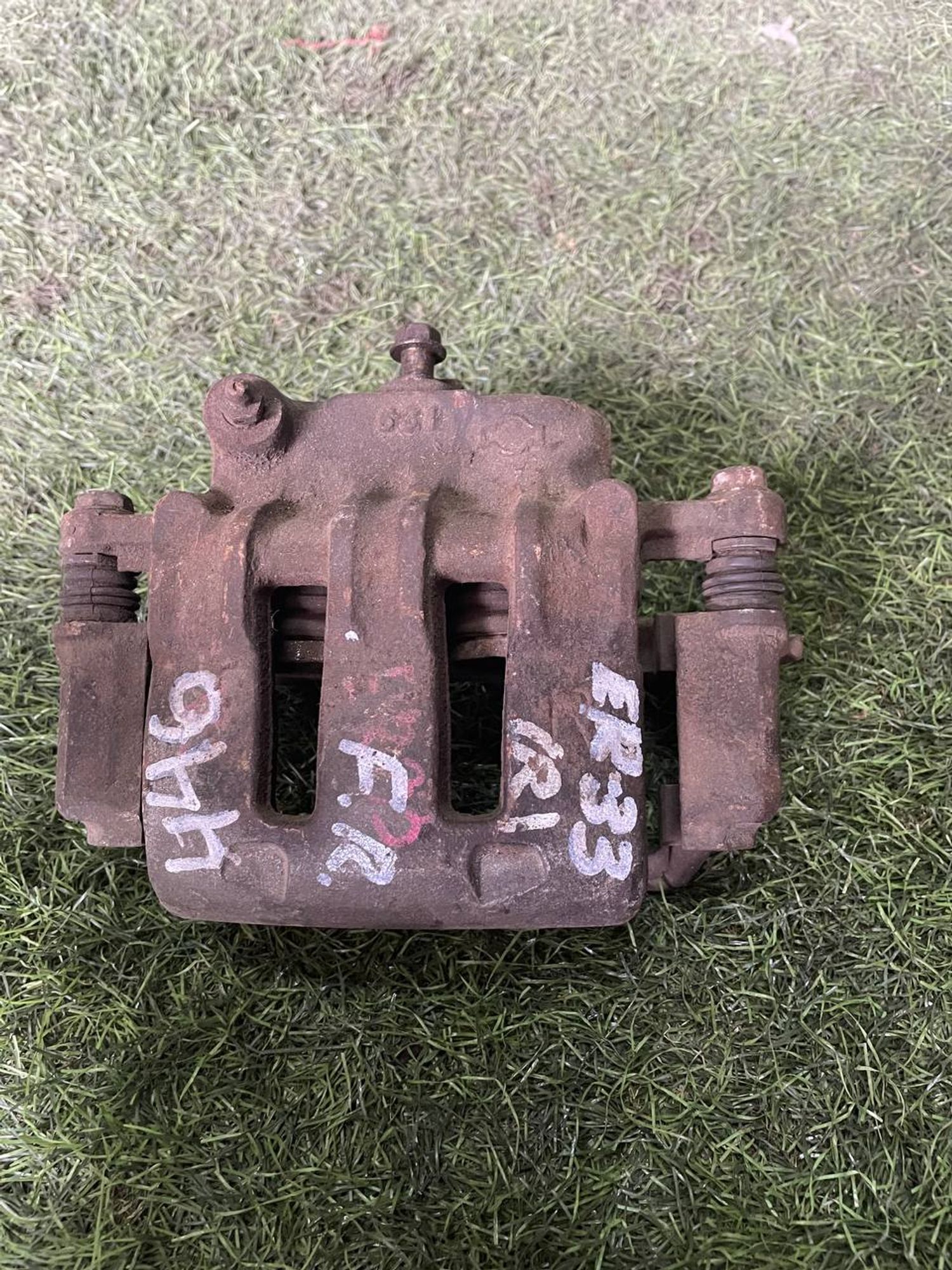 446 Суппорт тормозной передний правый NISSAN SKYLINE ER33, 3500 рублей, Невинномысск