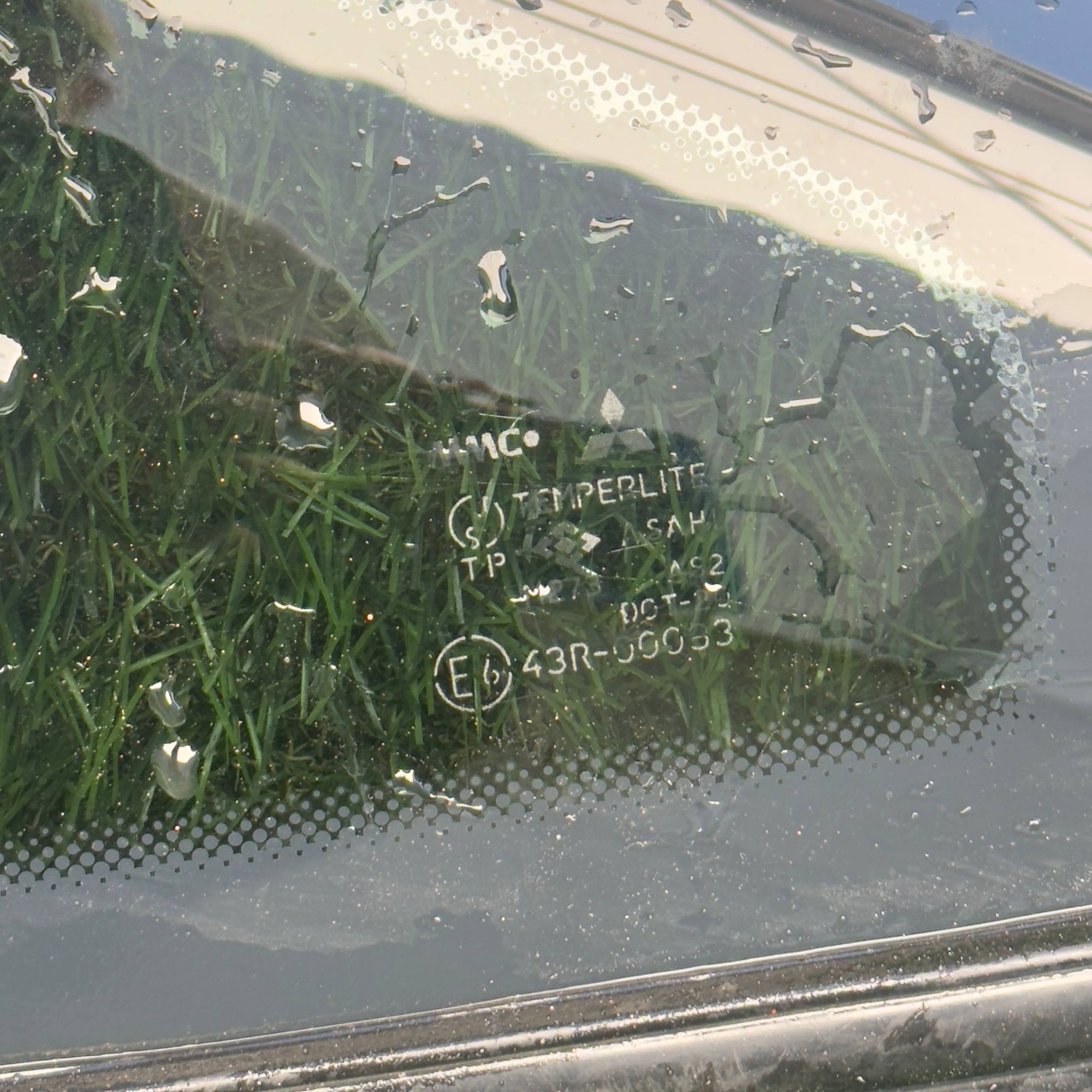 43 Стекло собачника правое MITSUBISHI GALANT E33A, 1500 рублей, Невинномысск