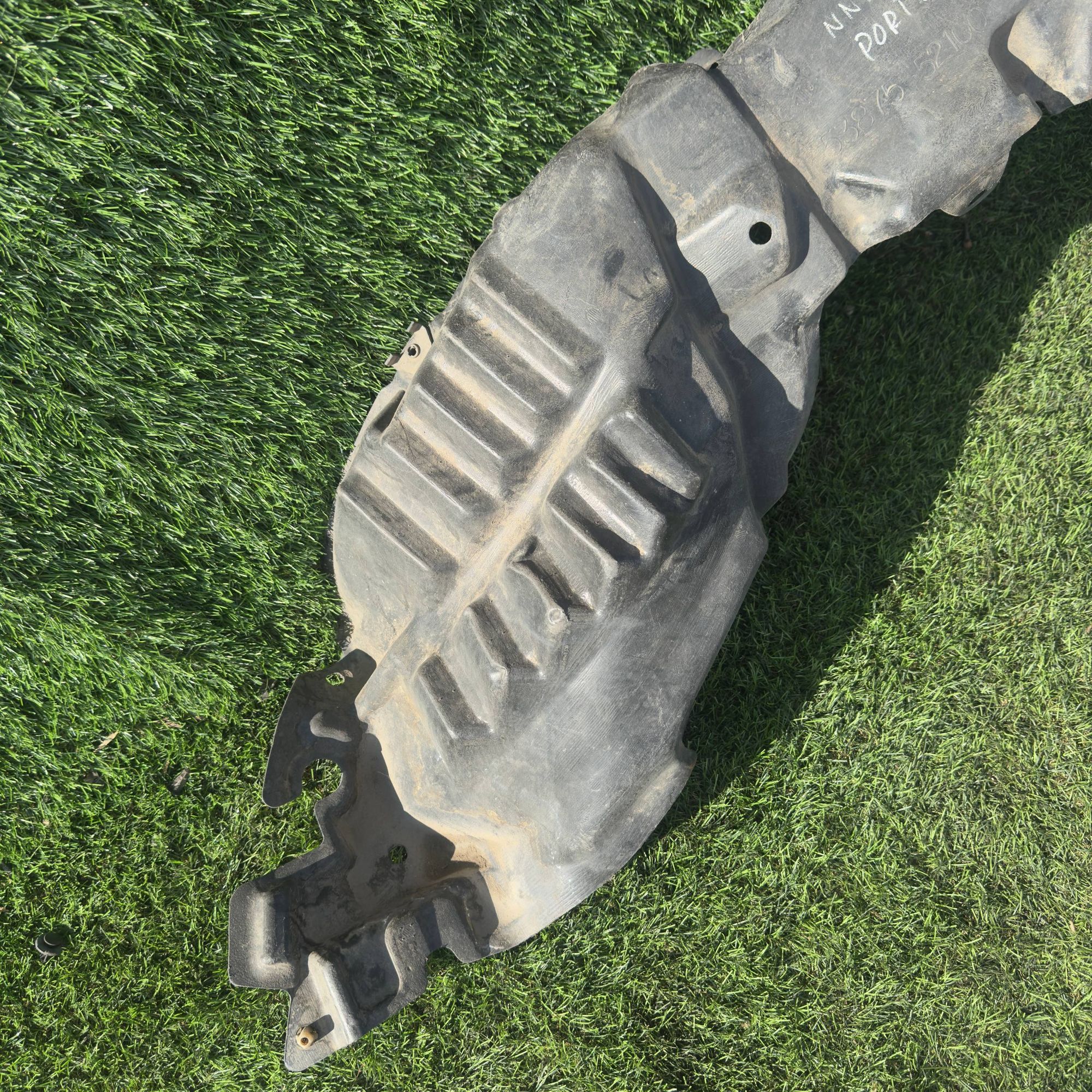 593 Подкрылок передний правый Toyota Porte NNP10, 999 рублей, Невинномысск