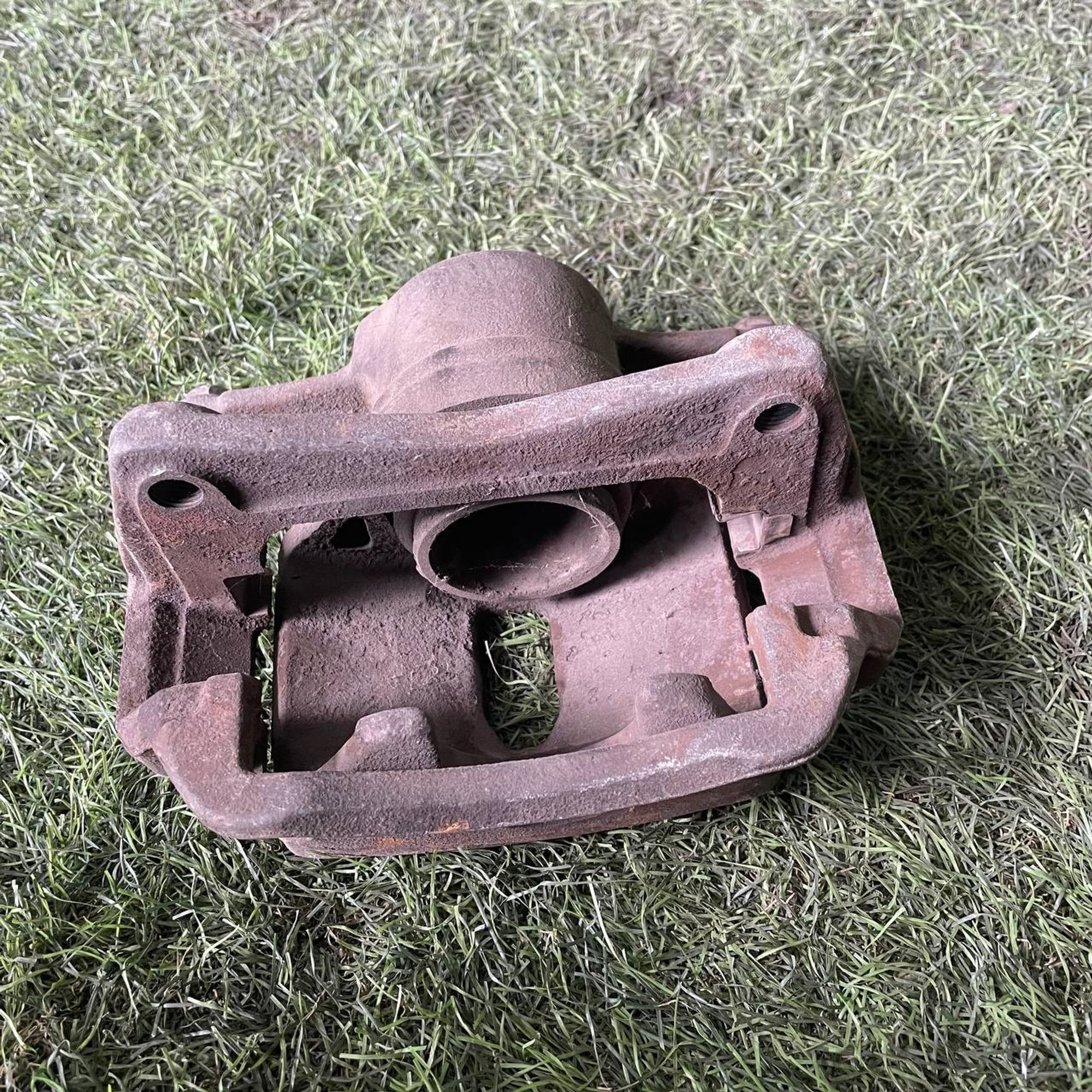 244 Суппорт тормозной передний левый TOYOTA CORONA ST190, 3000 рублей, Невинномысск