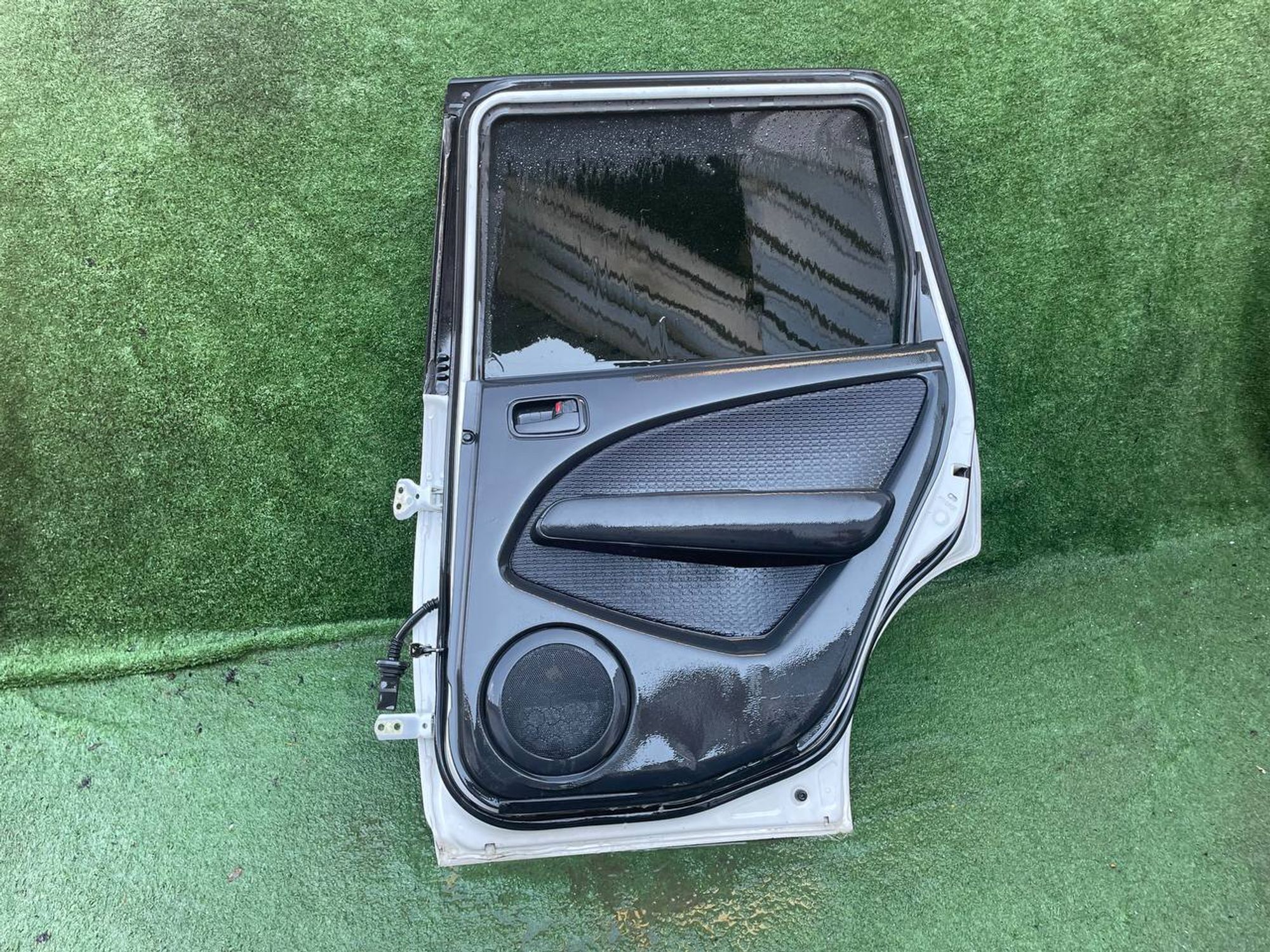 1041 дверь на MITSUBISHI AIRTREK CU2W 4G63, 10500 рублей, Невинномысск