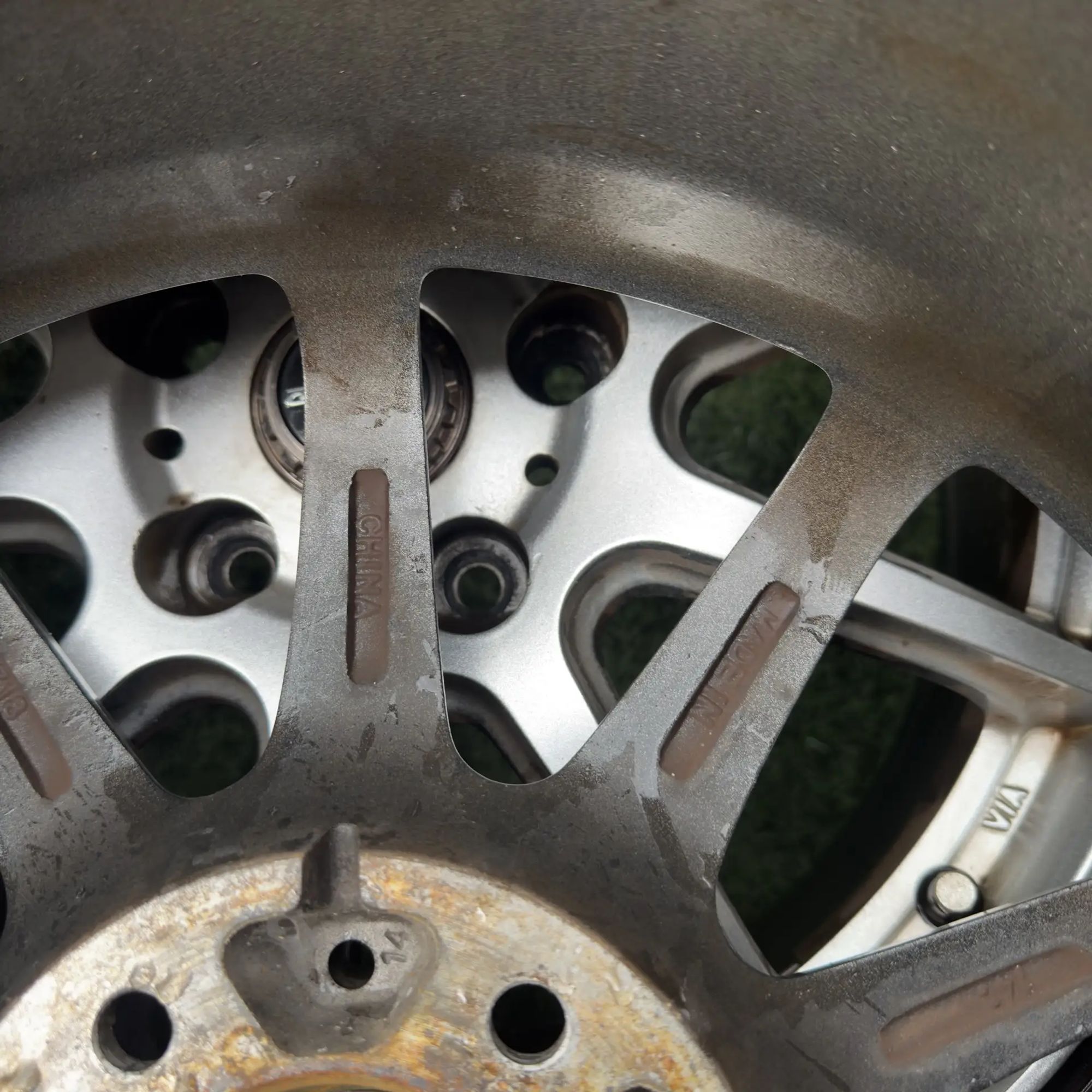 https://ycs.partsauto.market/partsauto-images/thmbs/userImages/772e461030aea93f4dbb6447c0f924d3/part/be35b734-87c2-46a4-ae2d-c79b8a4d5f07_1777991800270.jpg