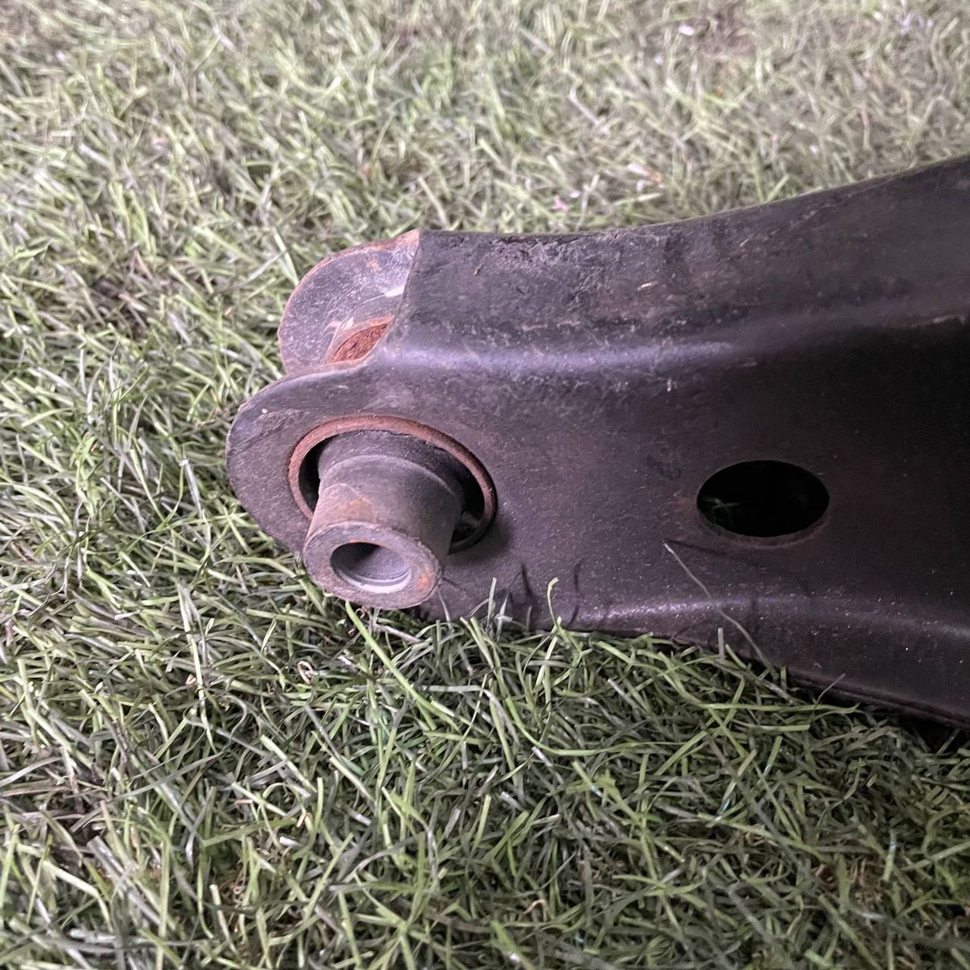 397 Рычаг задний поперечный нижний NISSAN TEANA J31 VQ23DE, 3500 рублей, Невинномысск