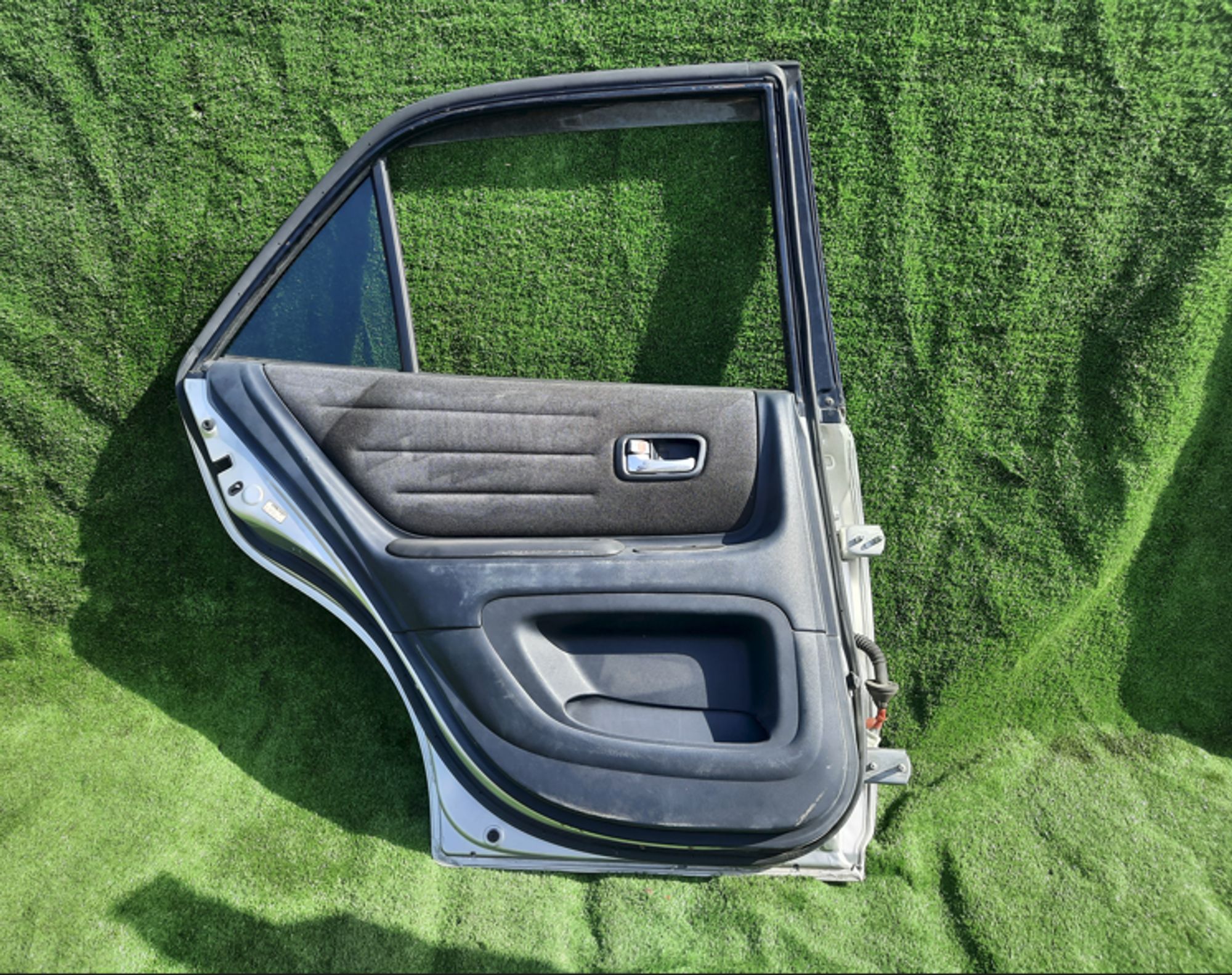 1570 дверь на TOYOTA ALTEZZA GX10, 8000 рублей, Невинномысск