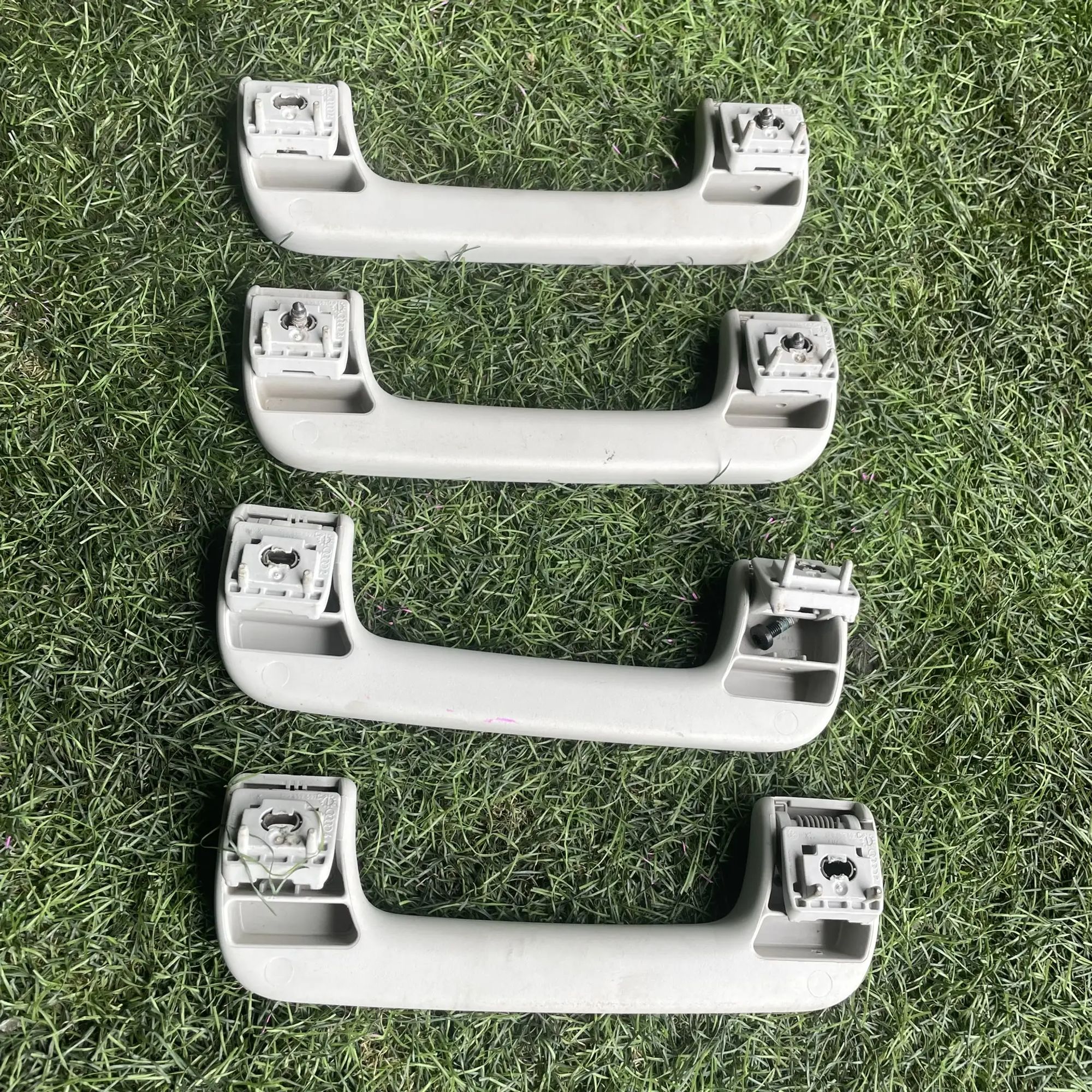 https://ycs.partsauto.market/partsauto-images/thmbs/userImages/772e461030aea93f4dbb6447c0f924d3/part/beb74c3b-2038-498c-b403-39c1d46d4b65_1776754847767.jpg