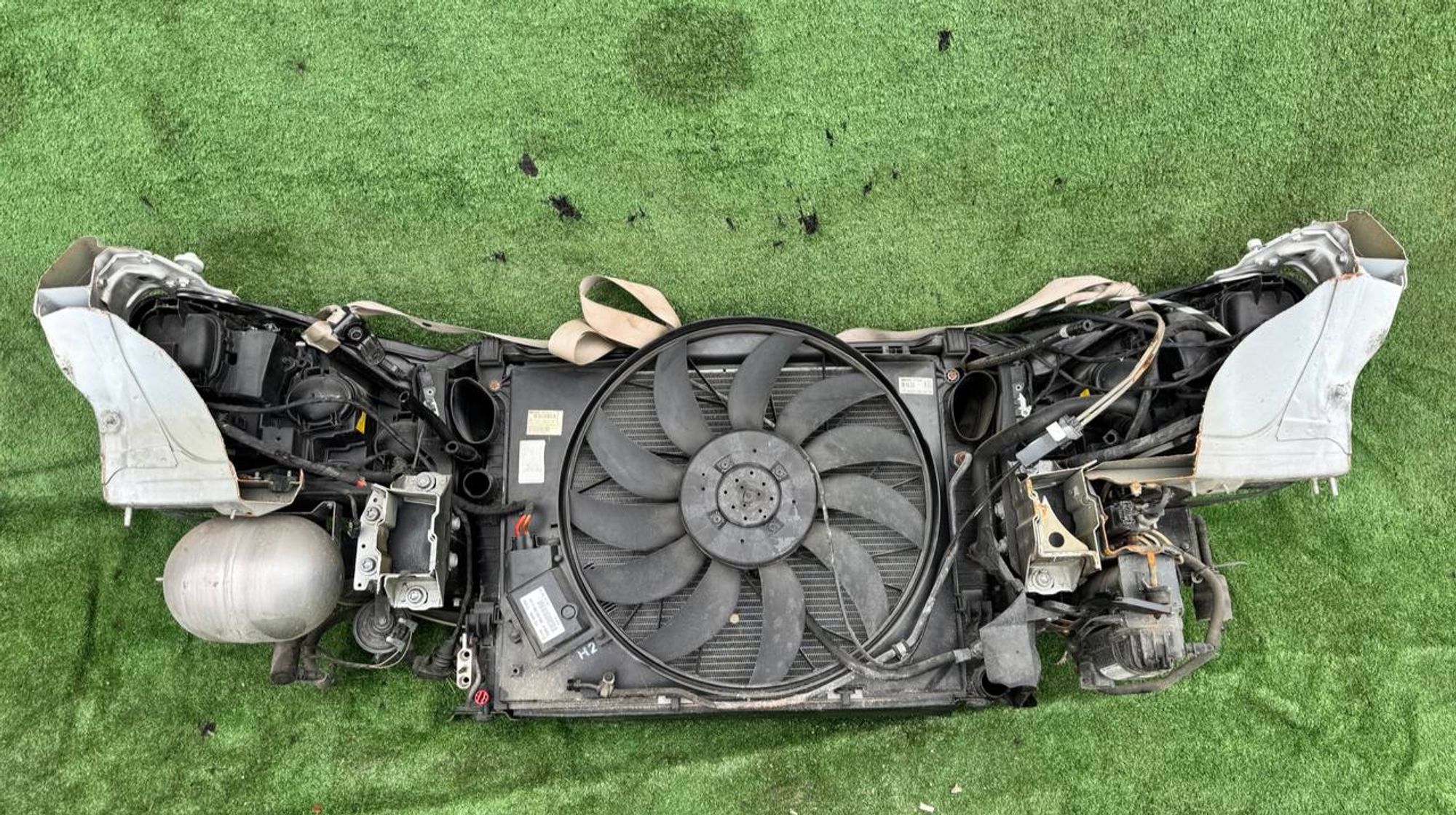 https://ycs.partsauto.market/partsauto-images/thmbs/userImages/772e461030aea93f4dbb6447c0f924d3/part/bf6934b0-3d13-4d15-a0b3-ddc576a555e3_1733149783312.jpg